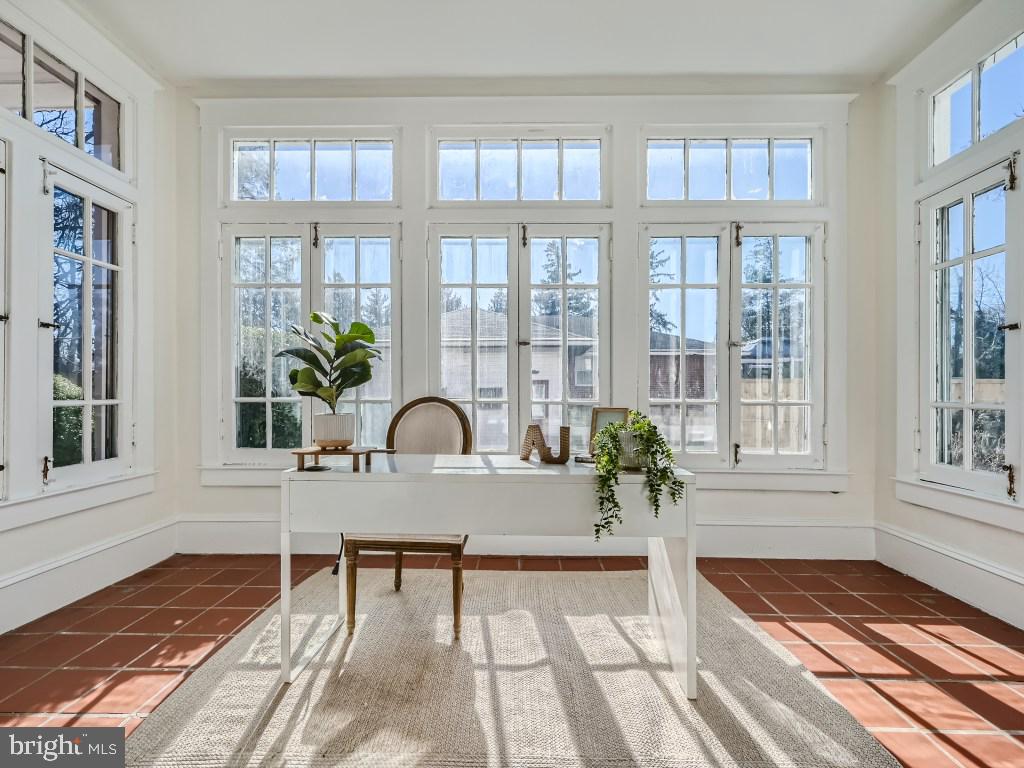 LOCH HILL - Residential