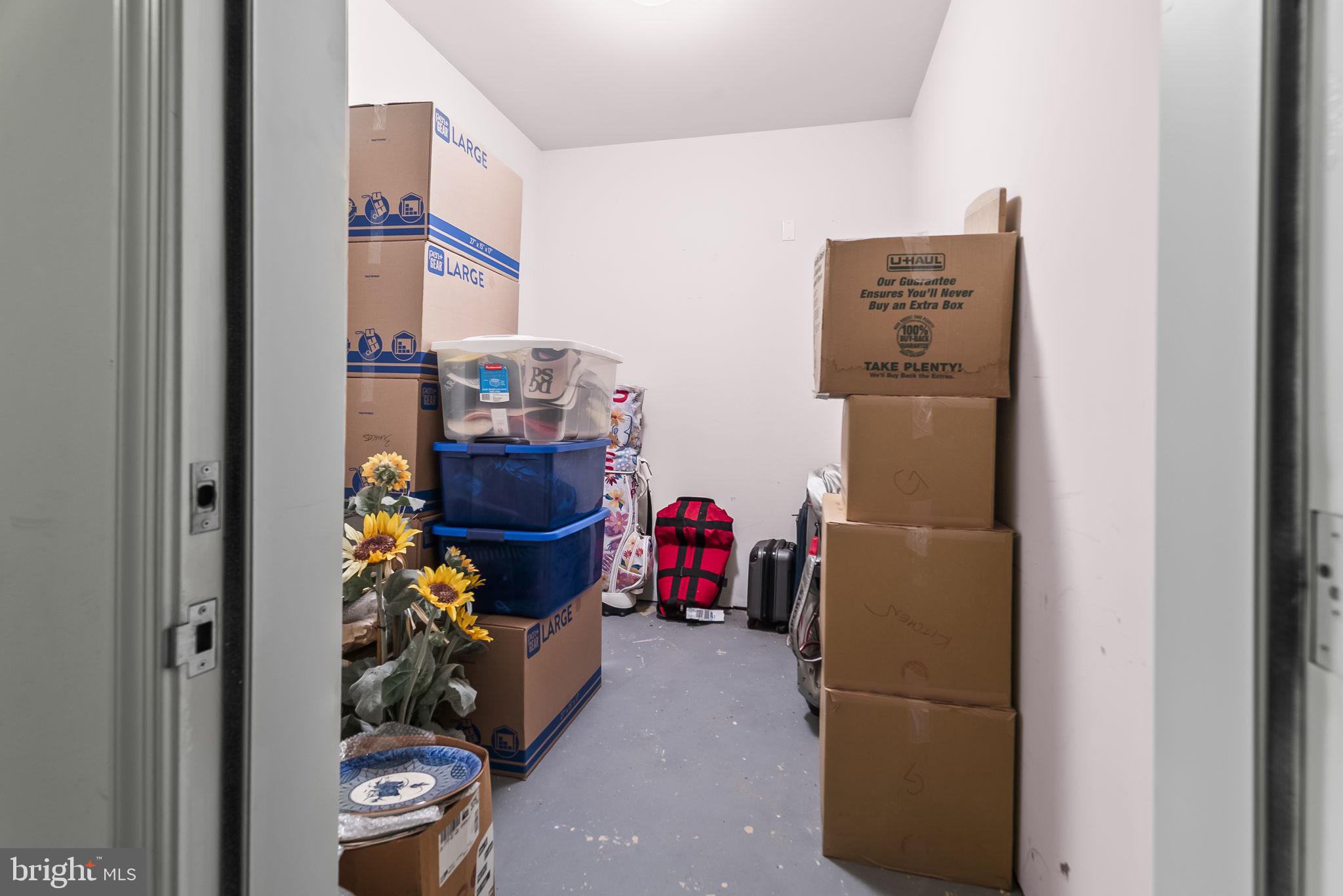 FIELDSTONE AT RIVER HILL - Residential