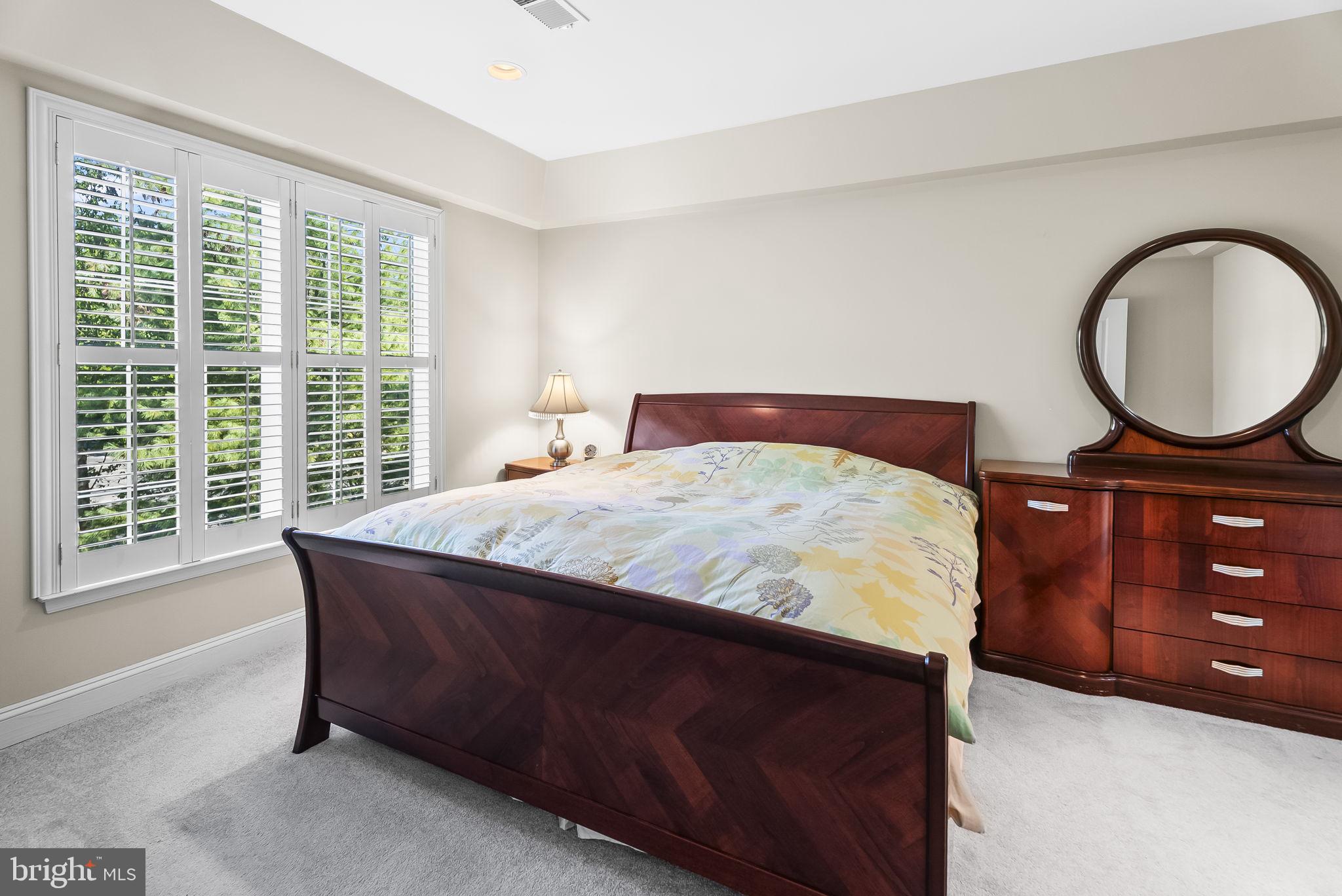 FIELDSTONE AT RIVER HILL - Residential