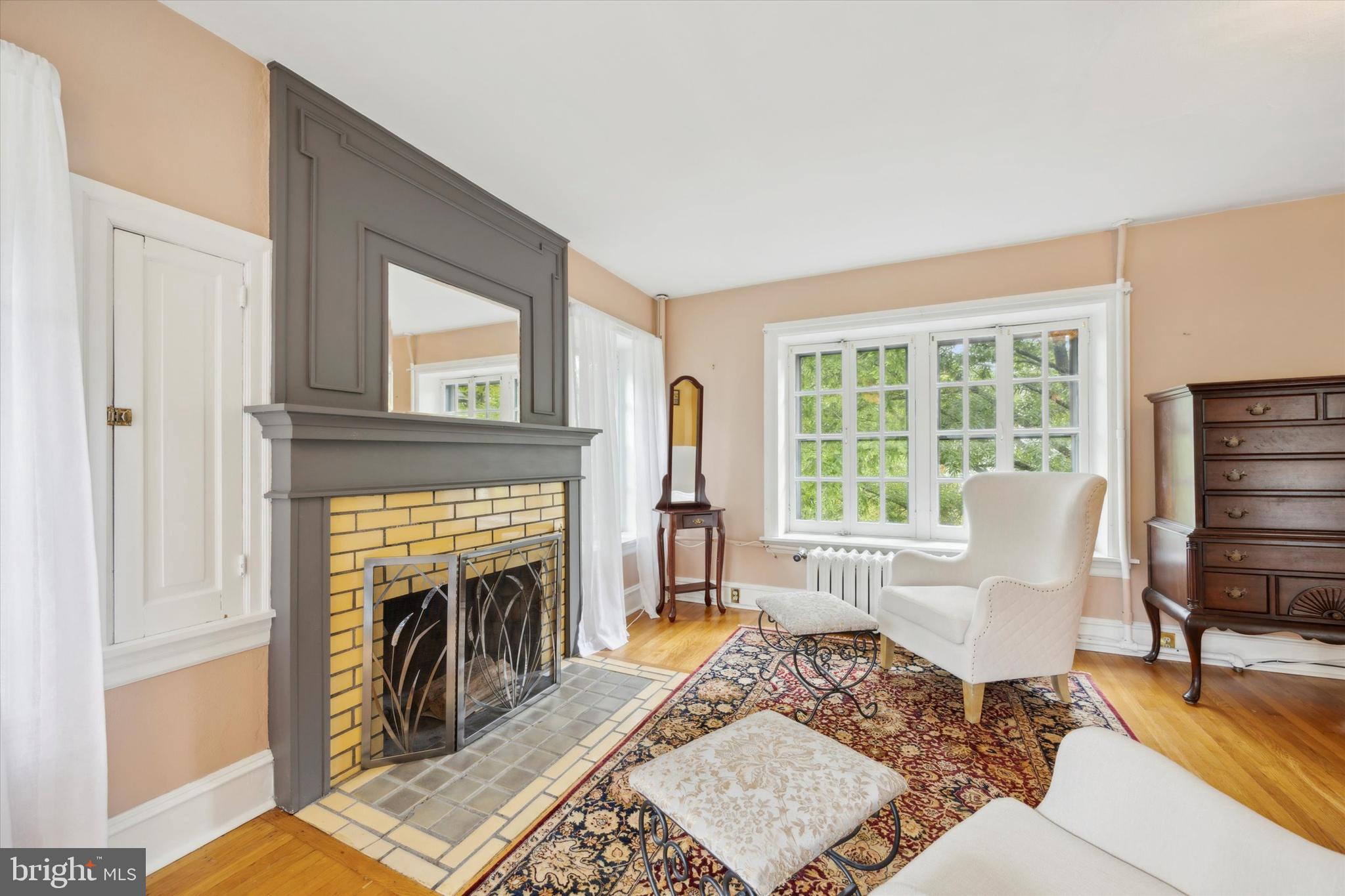 SWARTHMORE HILLS - Residential