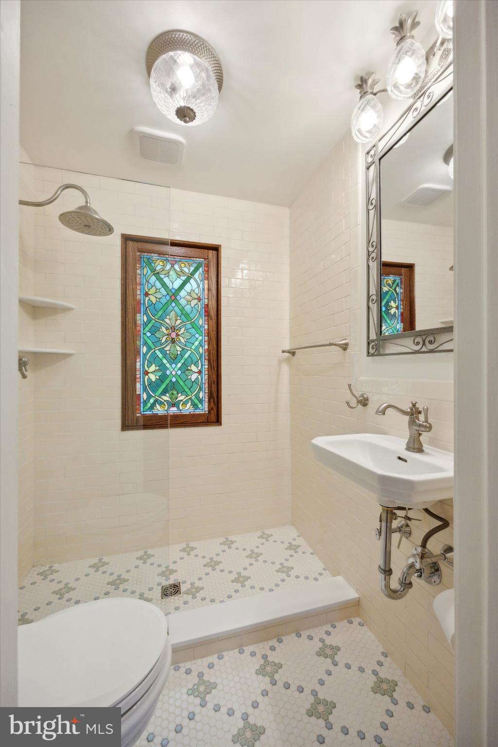 SWARTHMORE HILLS - Residential