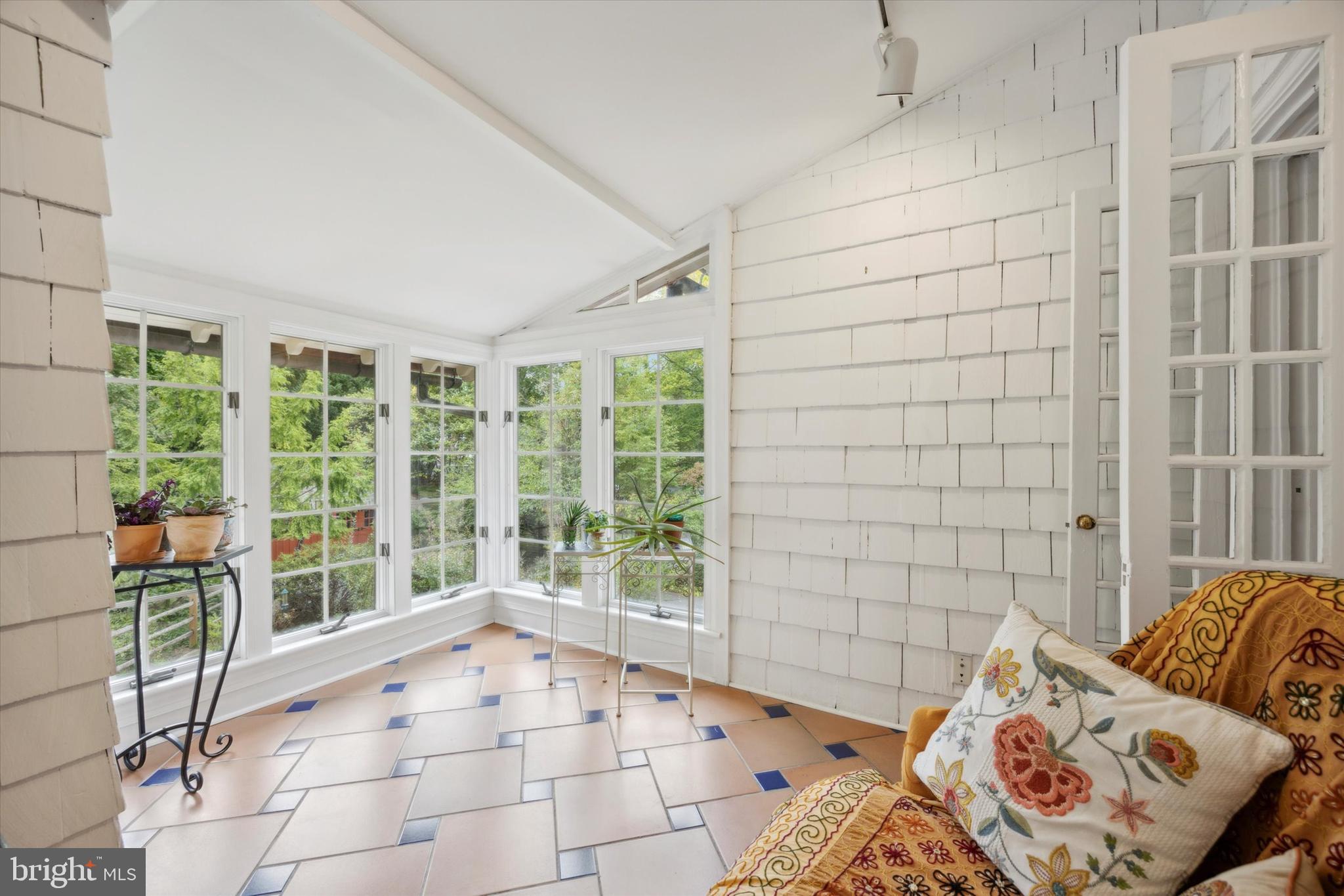 SWARTHMORE HILLS - Residential