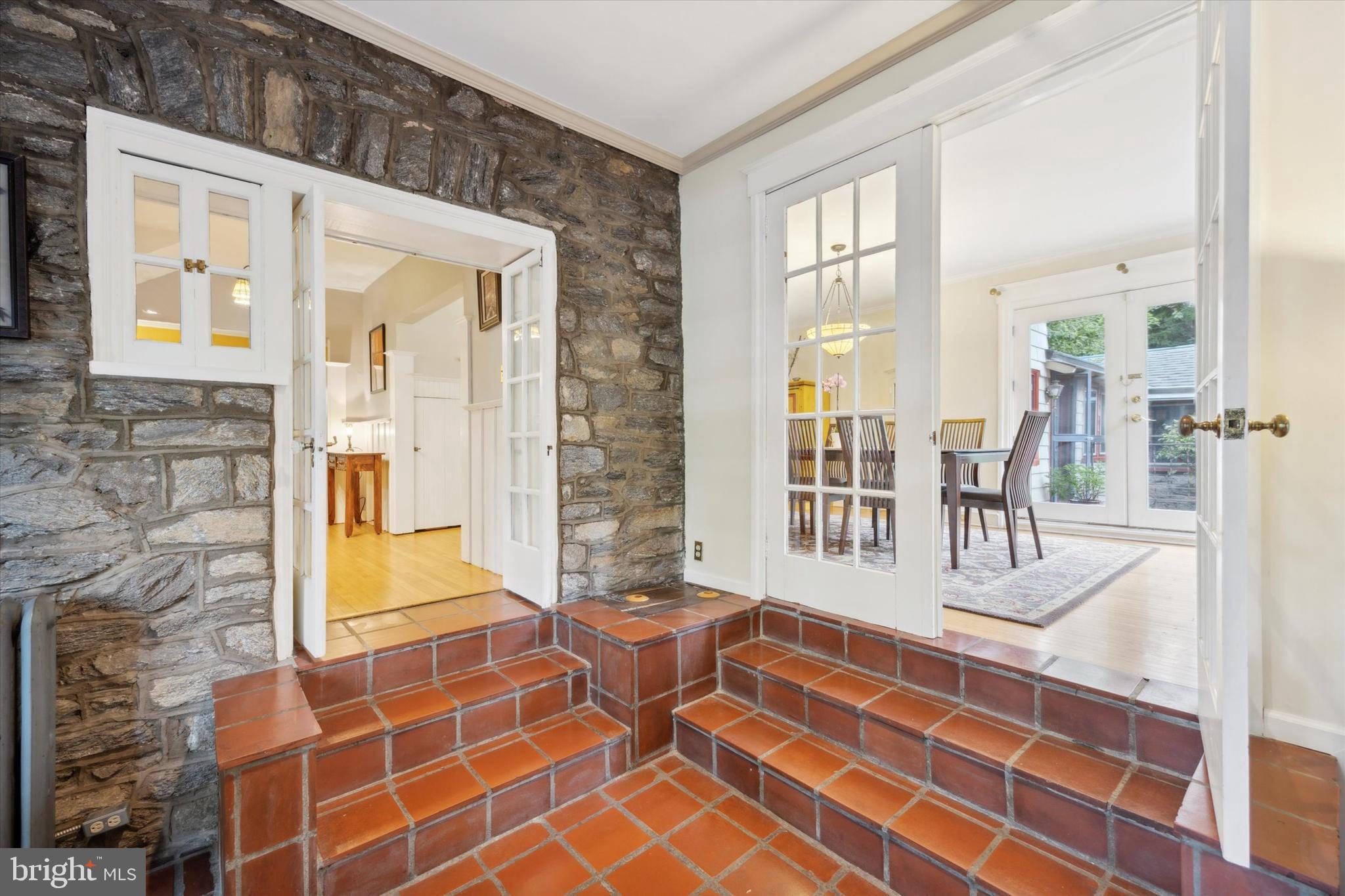 SWARTHMORE HILLS - Residential