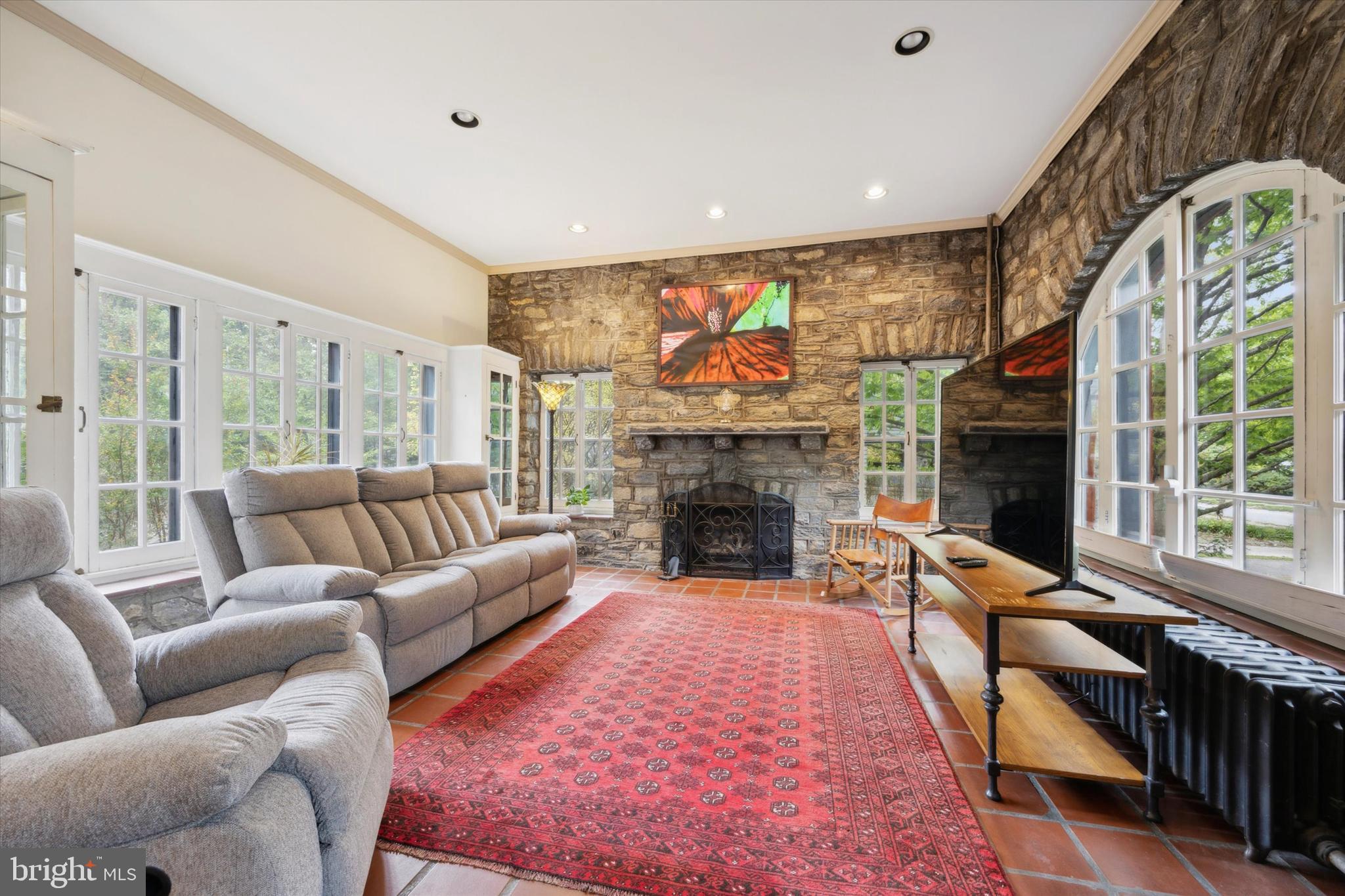 SWARTHMORE HILLS - Residential