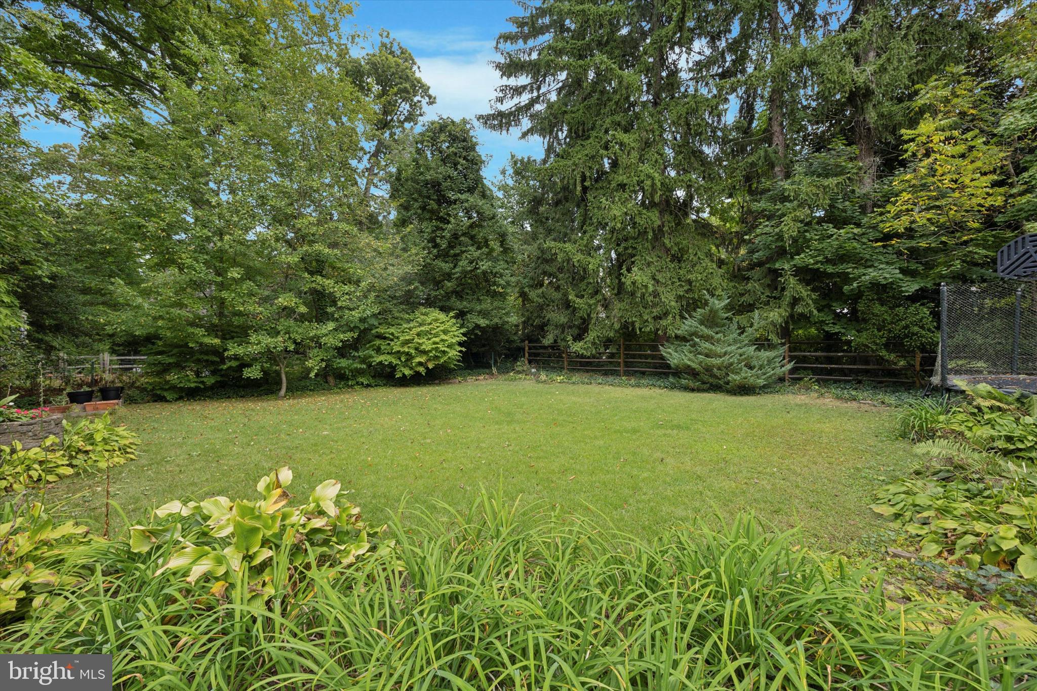 SWARTHMORE HILLS - Residential