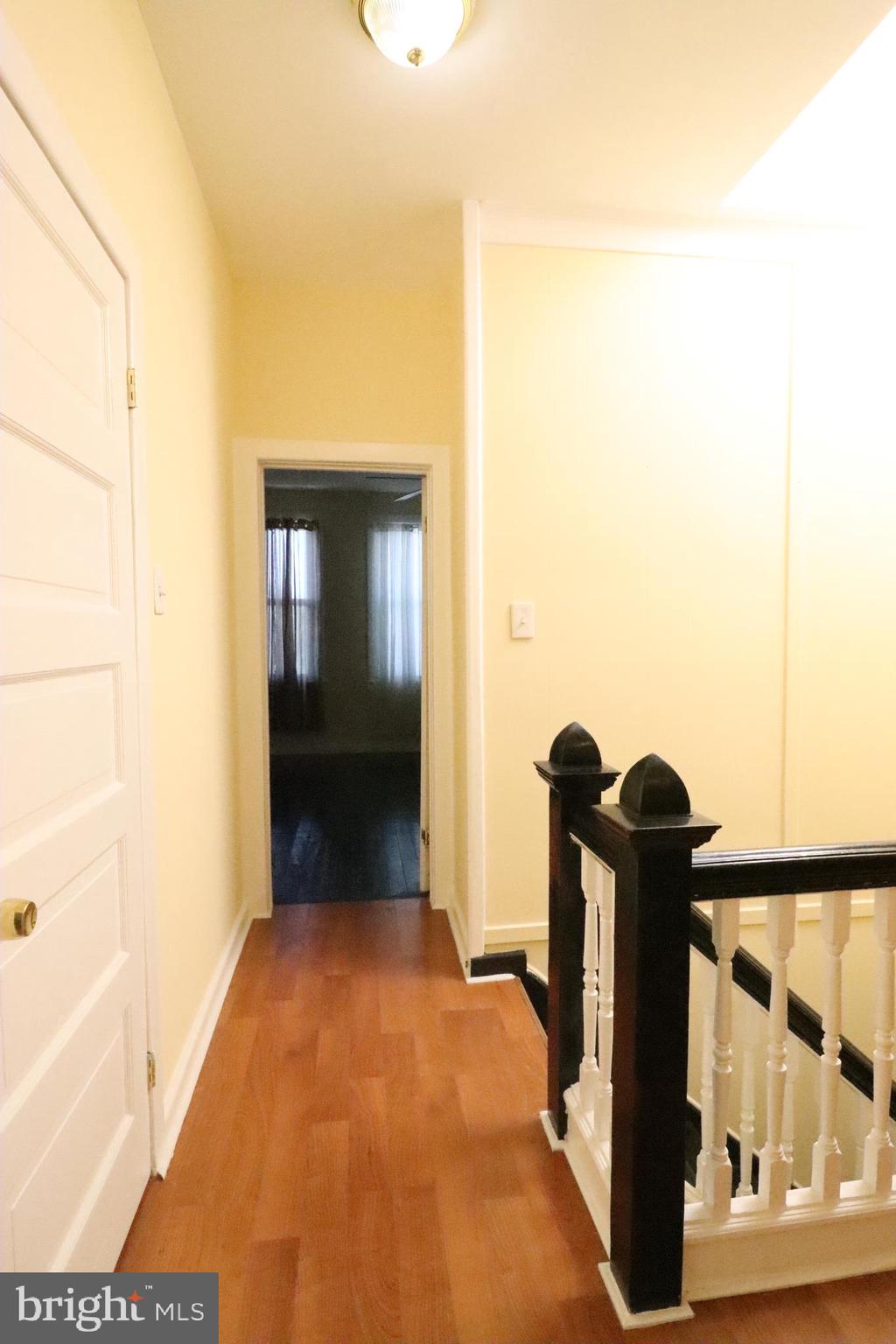 BARCLAY - Residential Lease