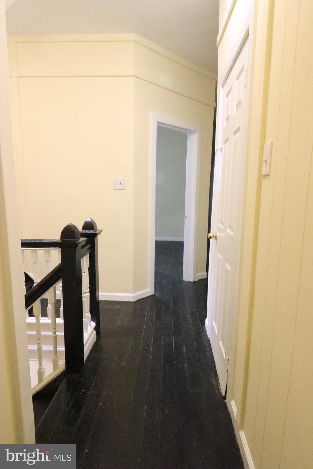 BARCLAY - Residential Lease