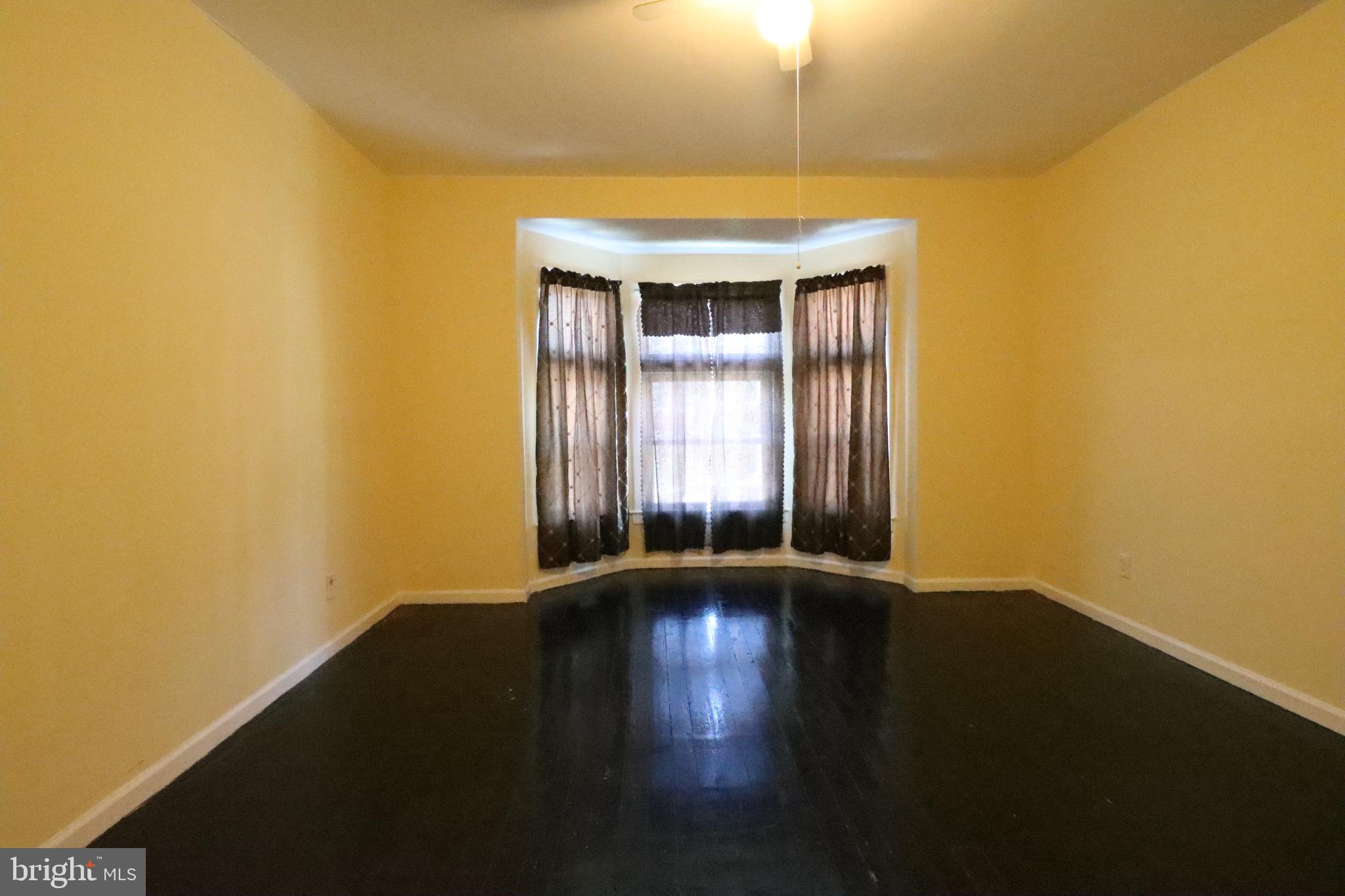 BARCLAY - Residential Lease