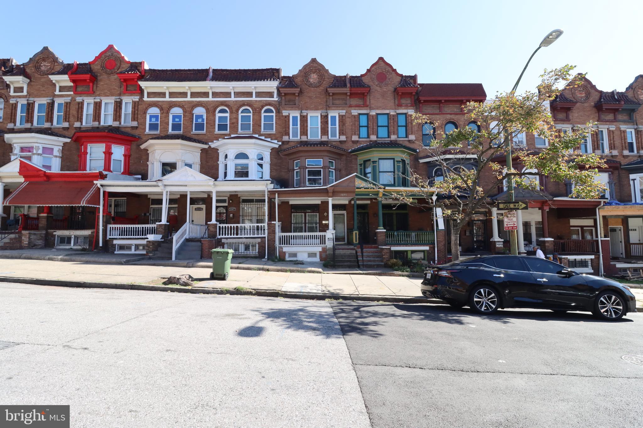 BARCLAY - Residential Lease