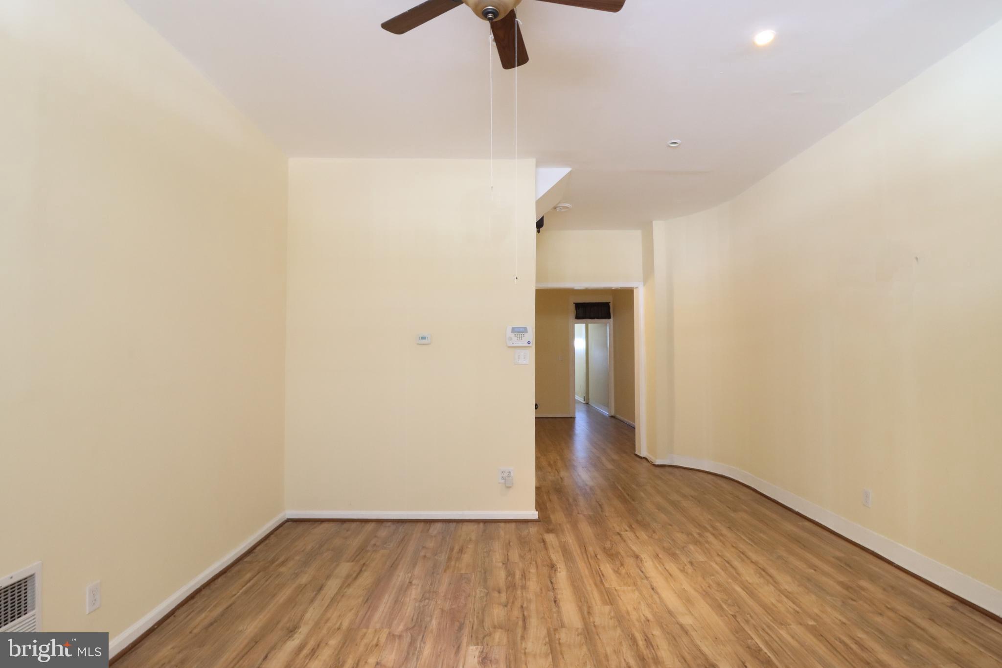 BARCLAY - Residential Lease