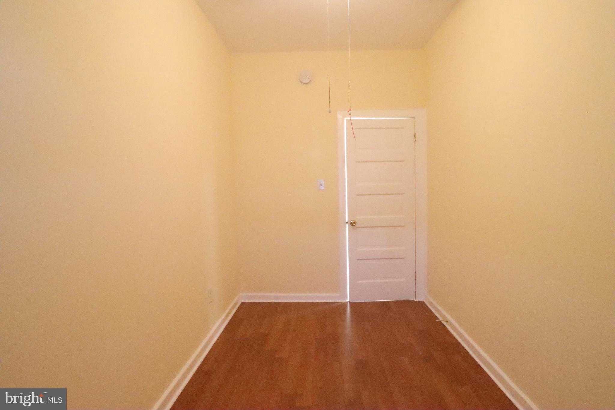 BARCLAY - Residential Lease