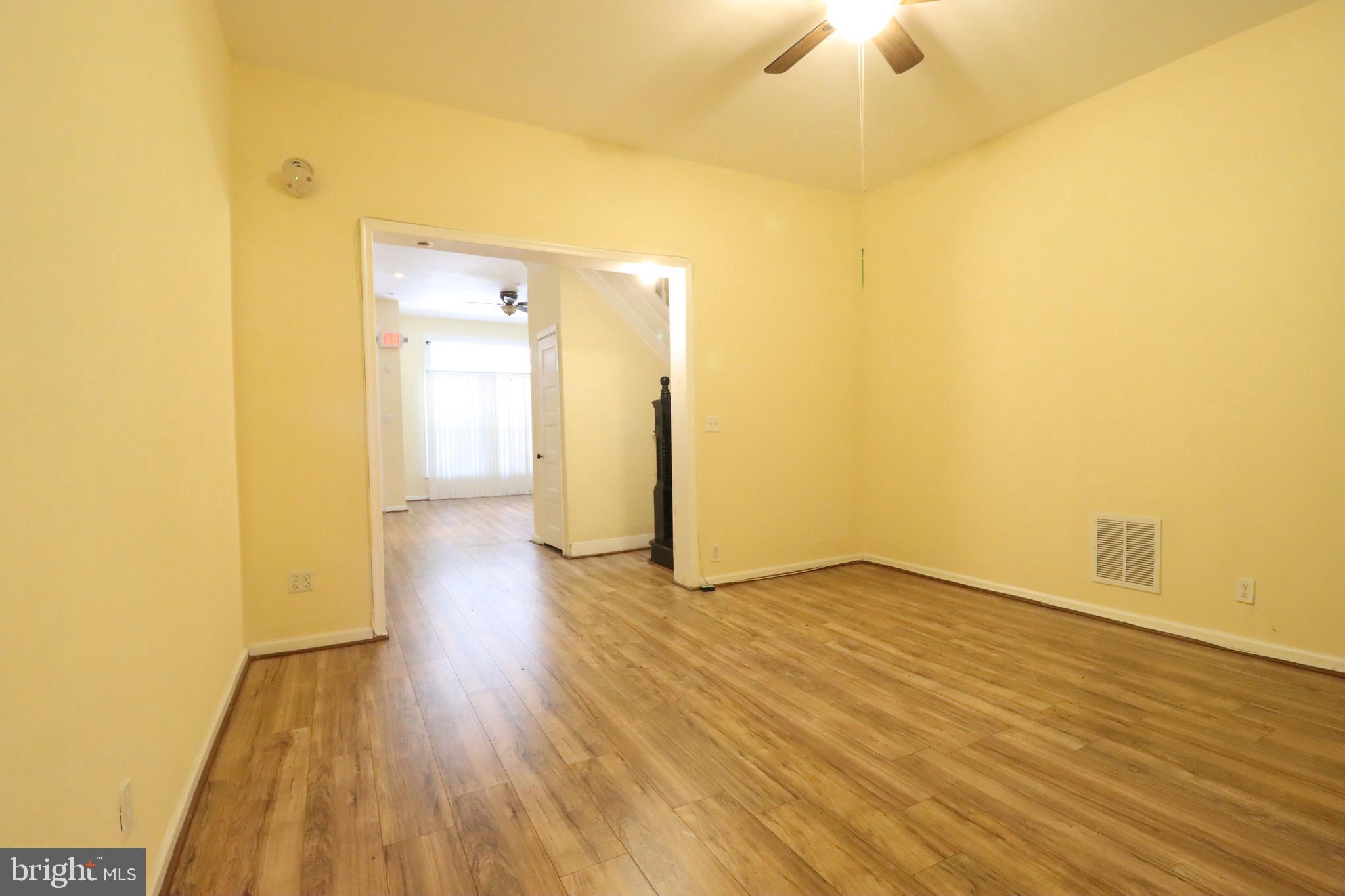 BARCLAY - Residential Lease