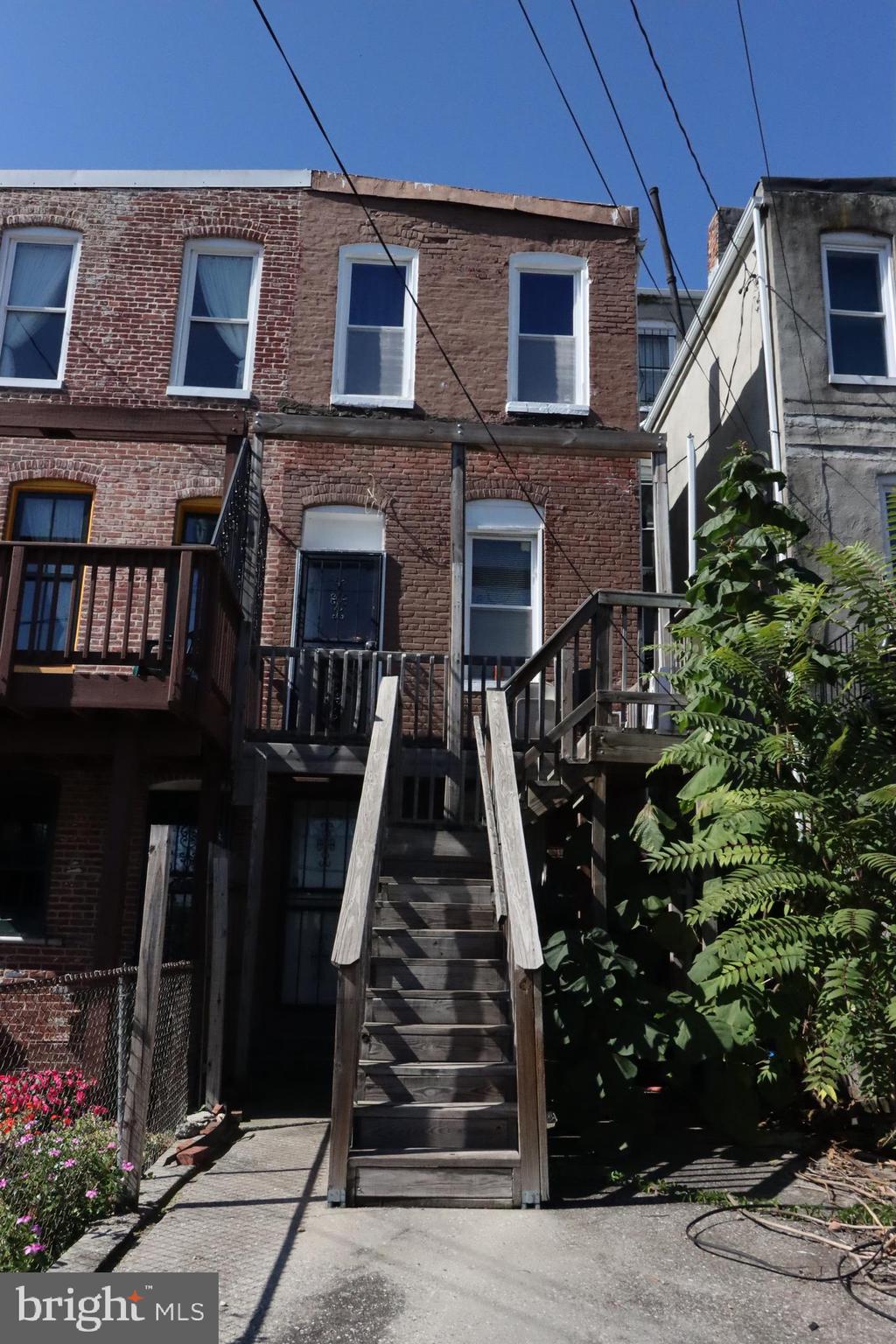 BARCLAY - Residential Lease