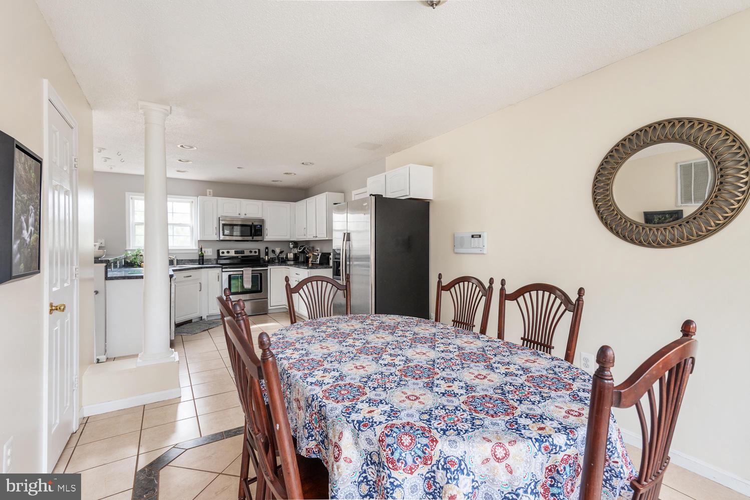 PRESIDENTIAL LAKES - Residential