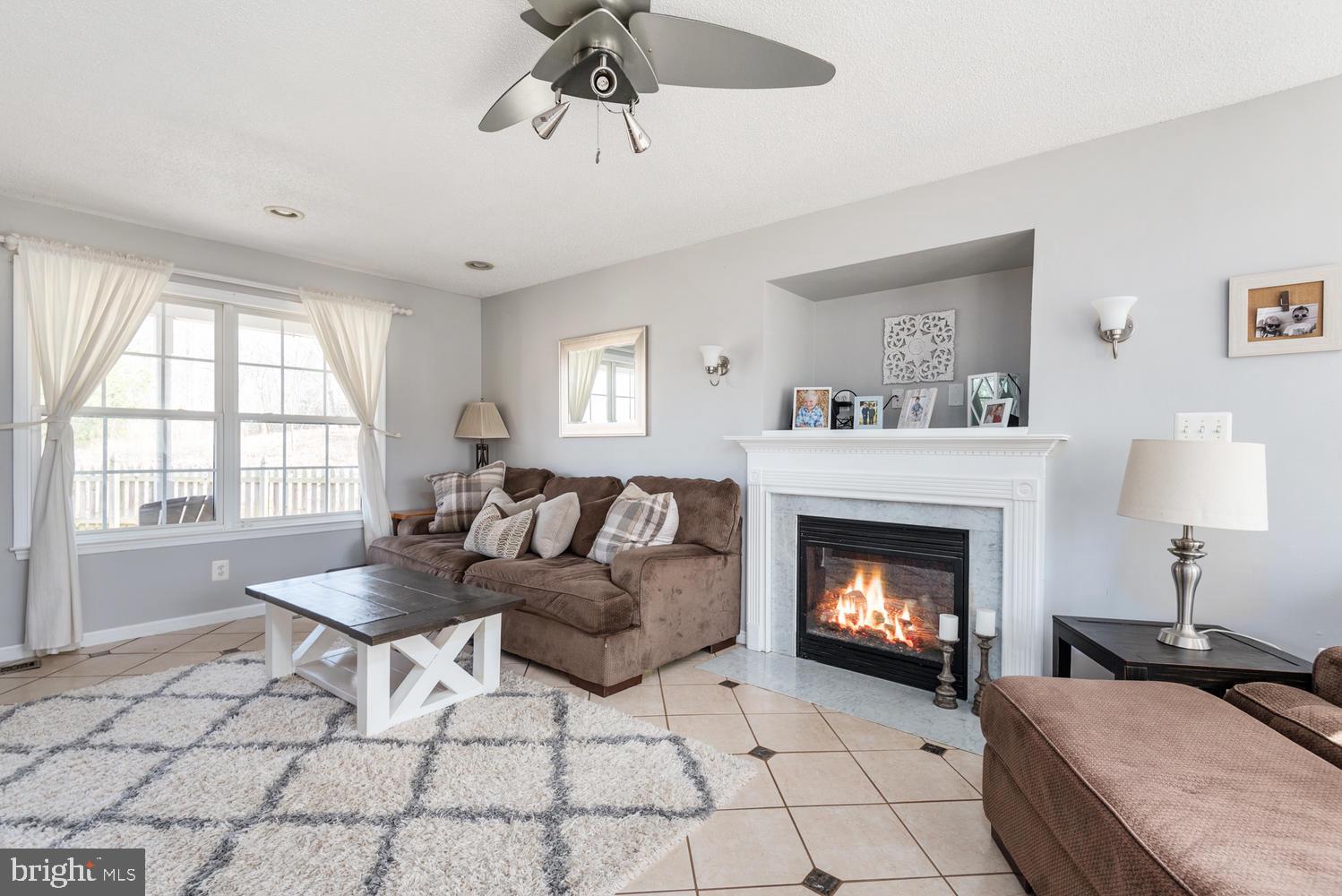 PRESIDENTIAL LAKES - Residential