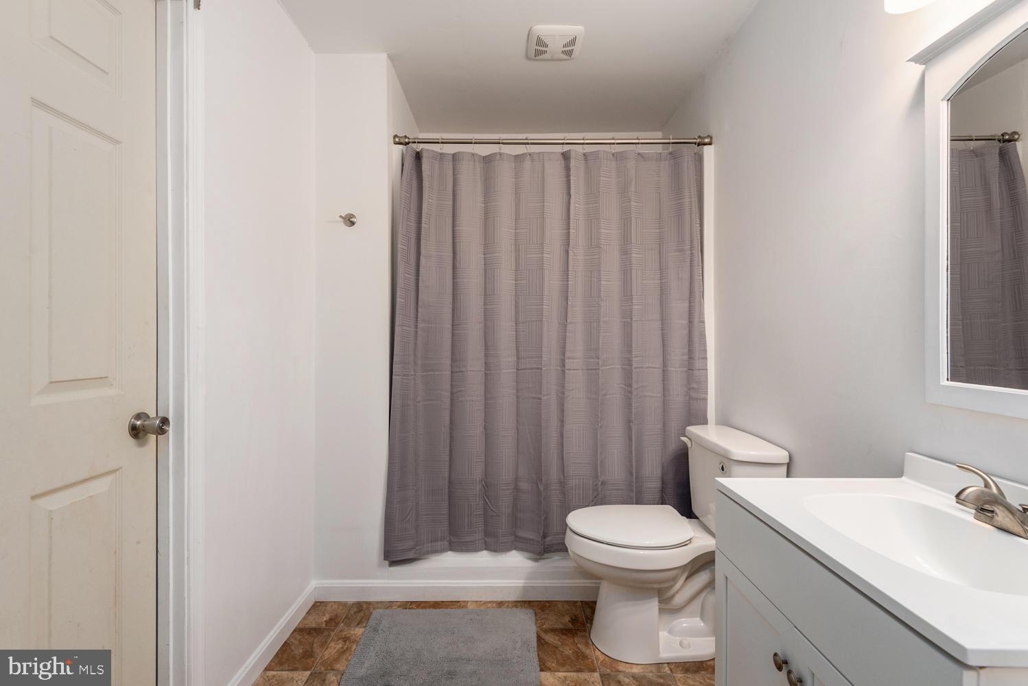 PRESIDENTIAL LAKES - Residential