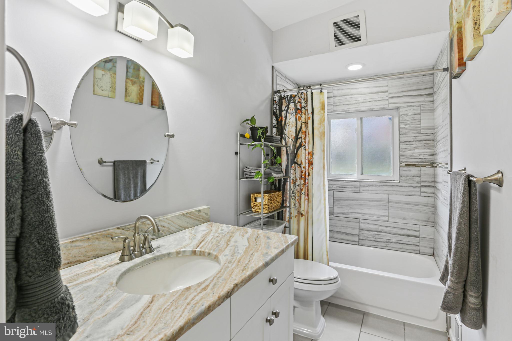 RIPPLING RIDGE - Residential