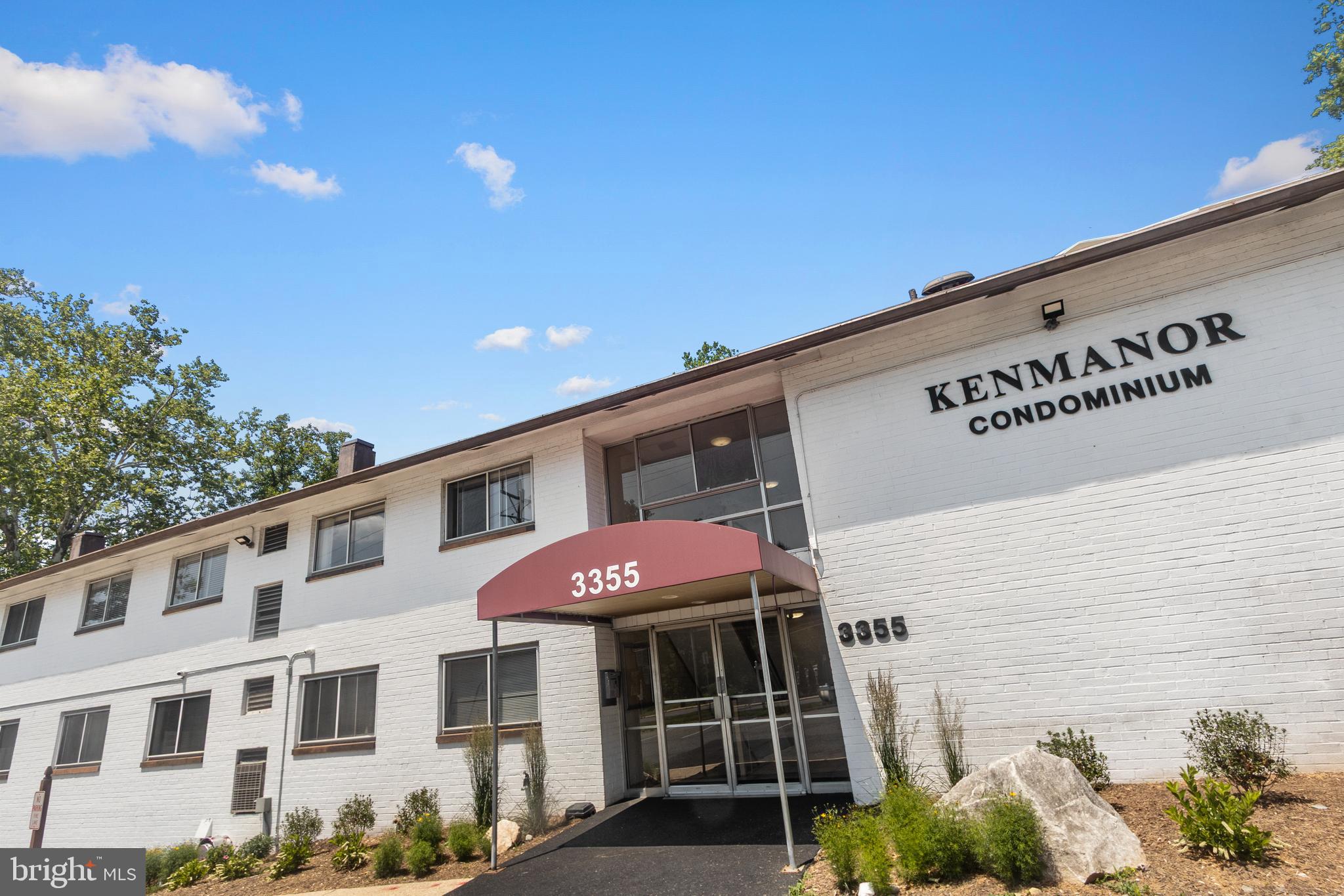 3355 UNIVERSITY BOULEVARD W 100