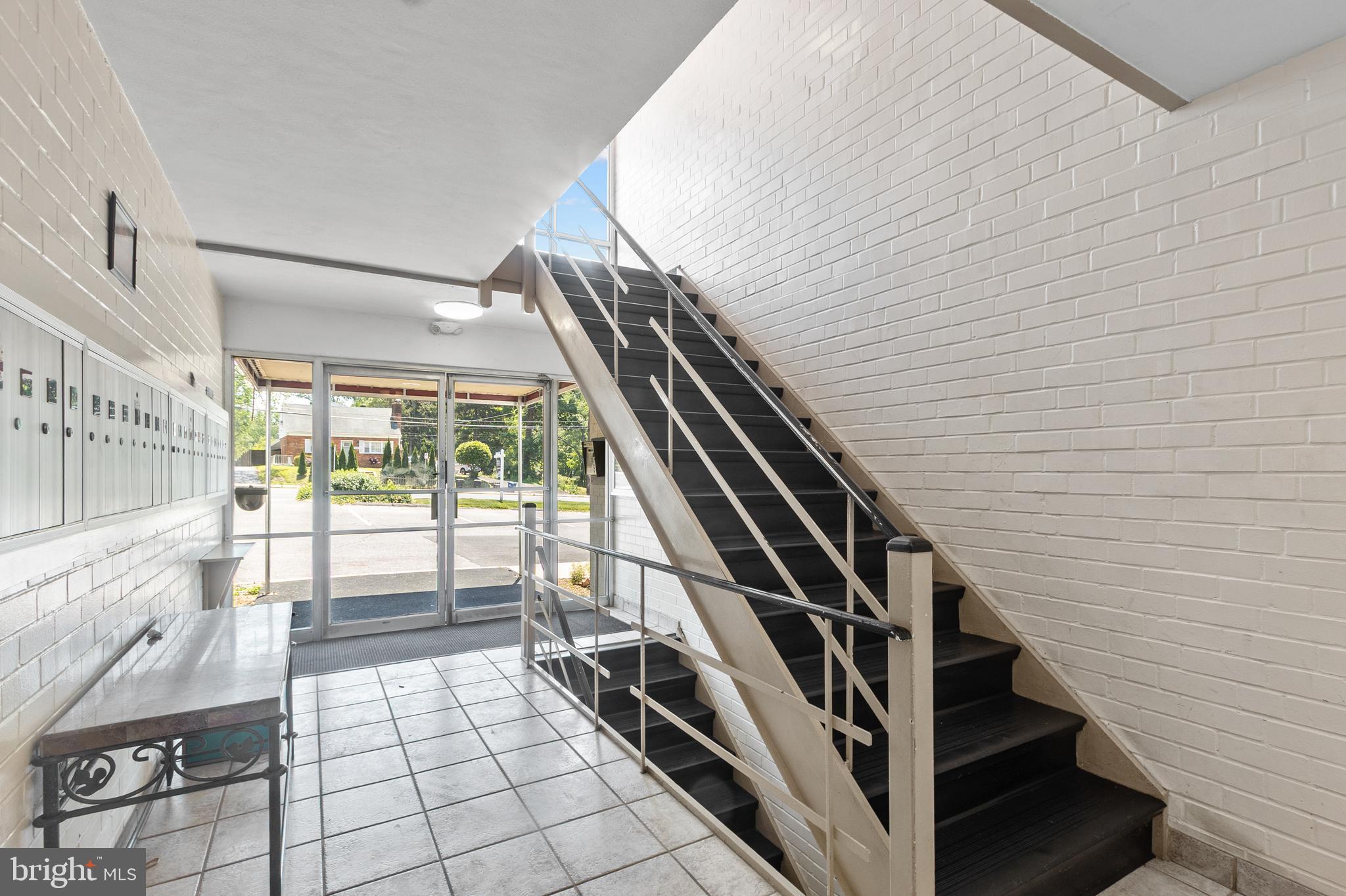 3355 UNIVERSITY BOULEVARD W 100