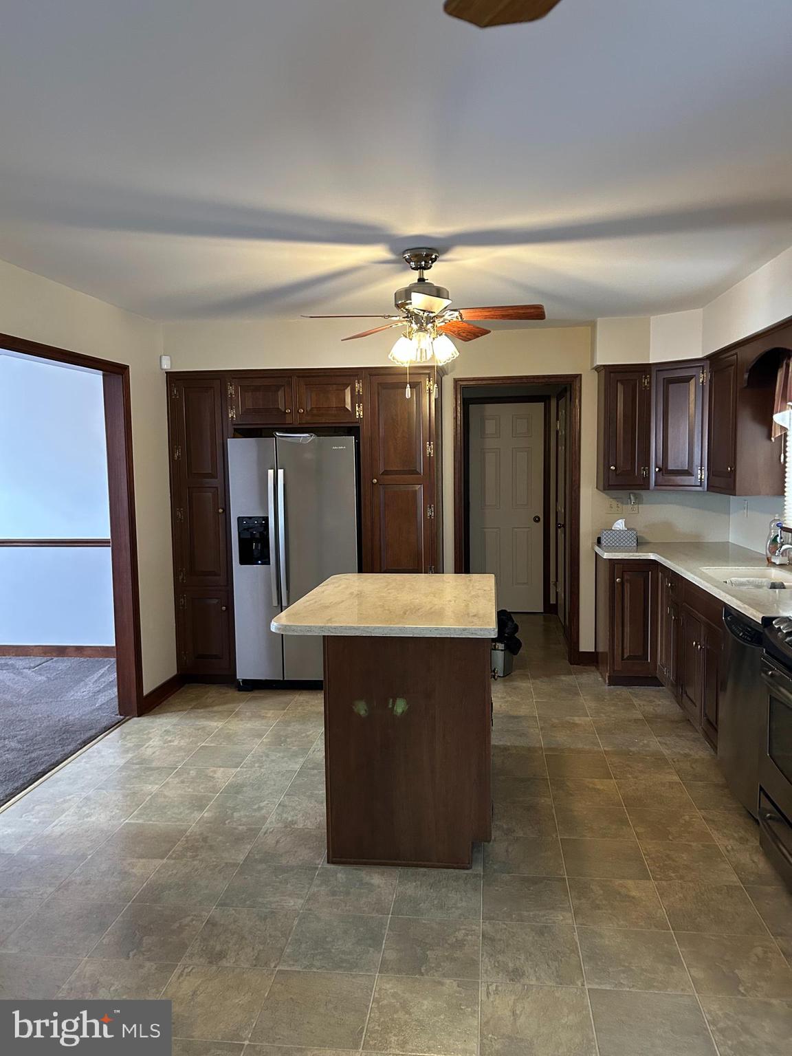 2430 E BAYBERRY DRIVE