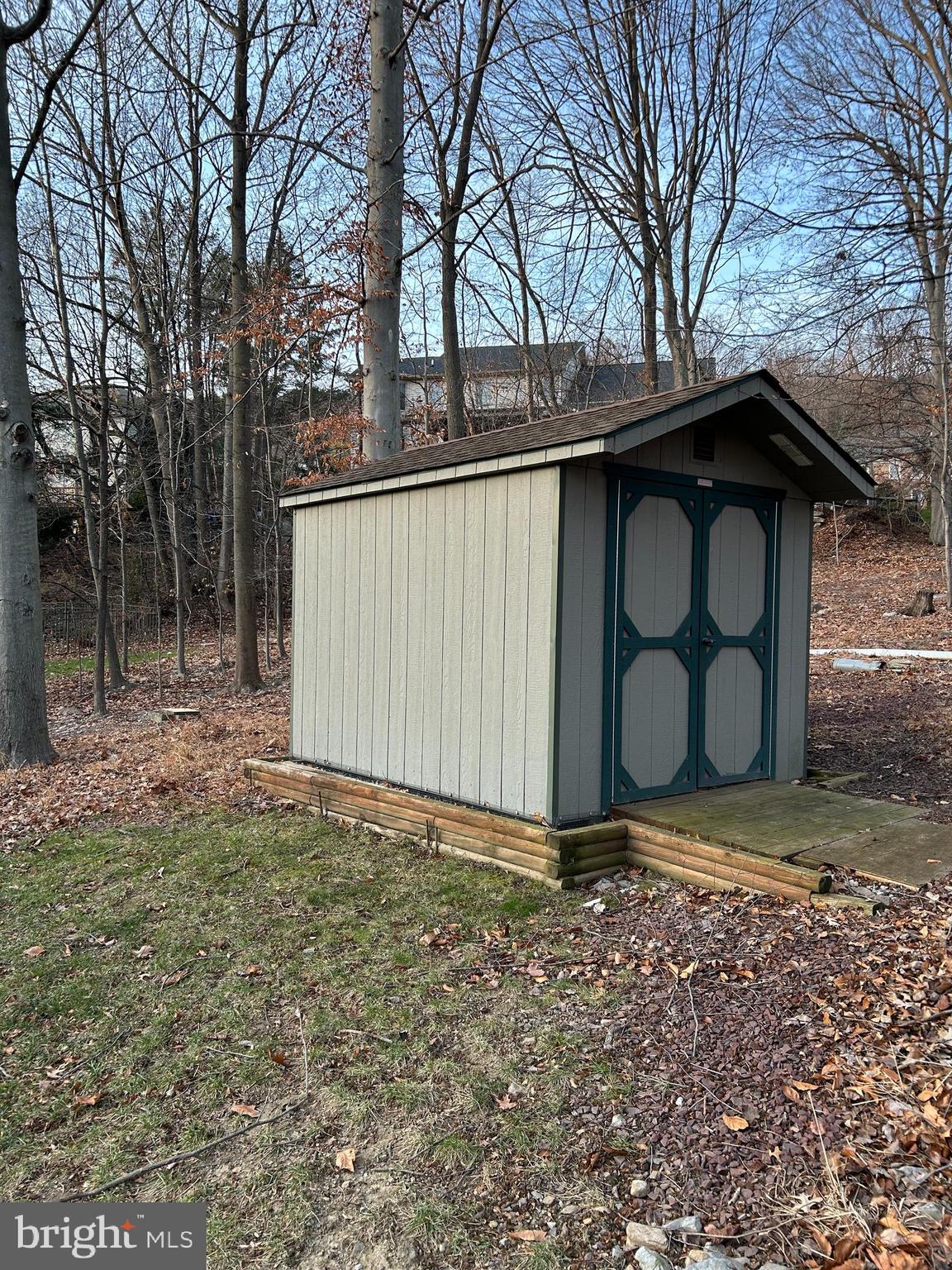 FOREST HILLS - Residential