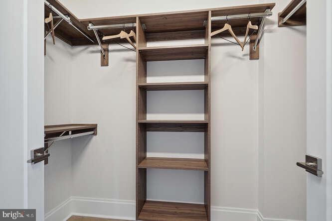 TYSONS CORNER - Residential