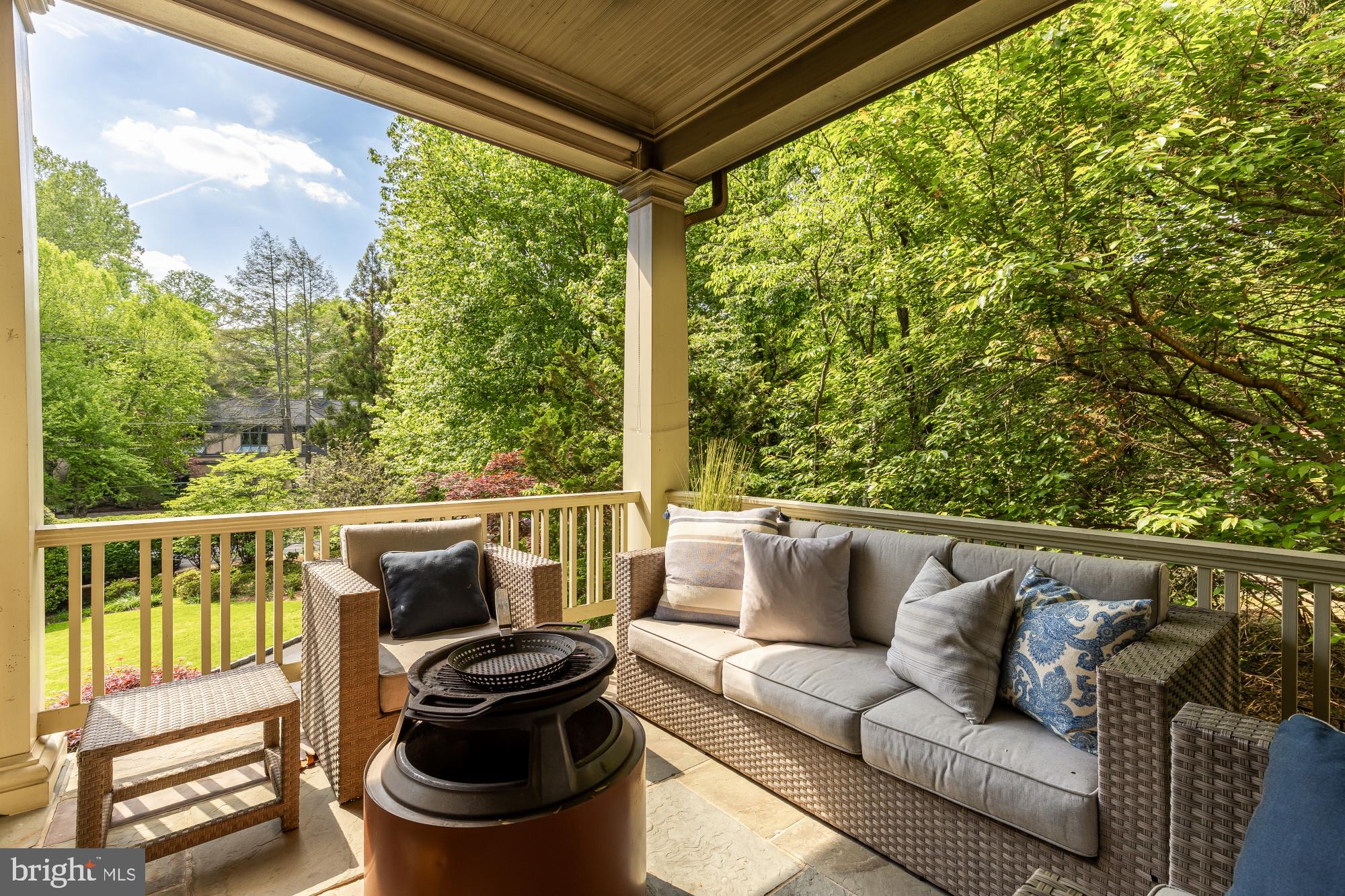 BRADLEY HILLS GROVE - Residential
