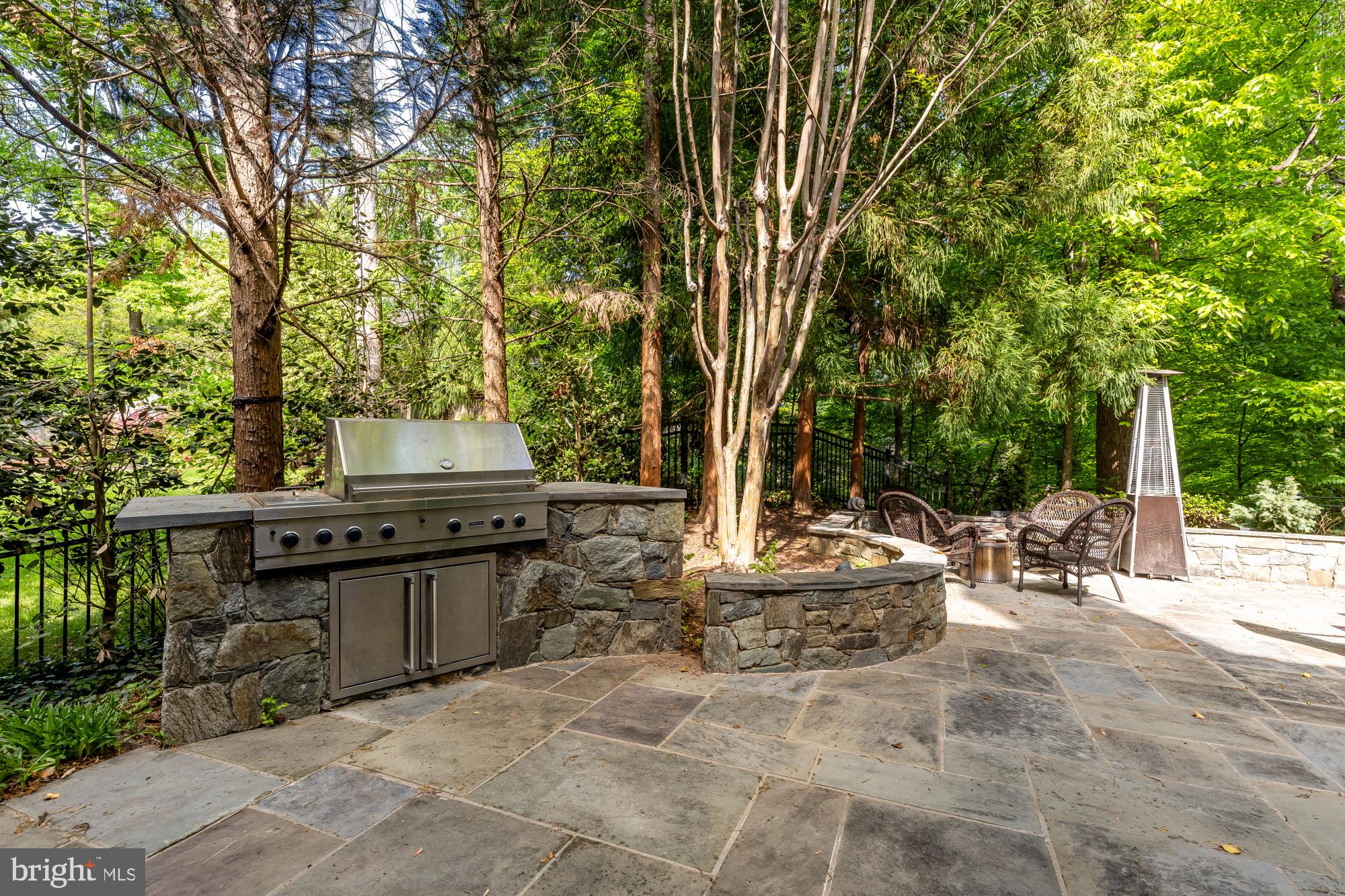 BRADLEY HILLS GROVE - Residential