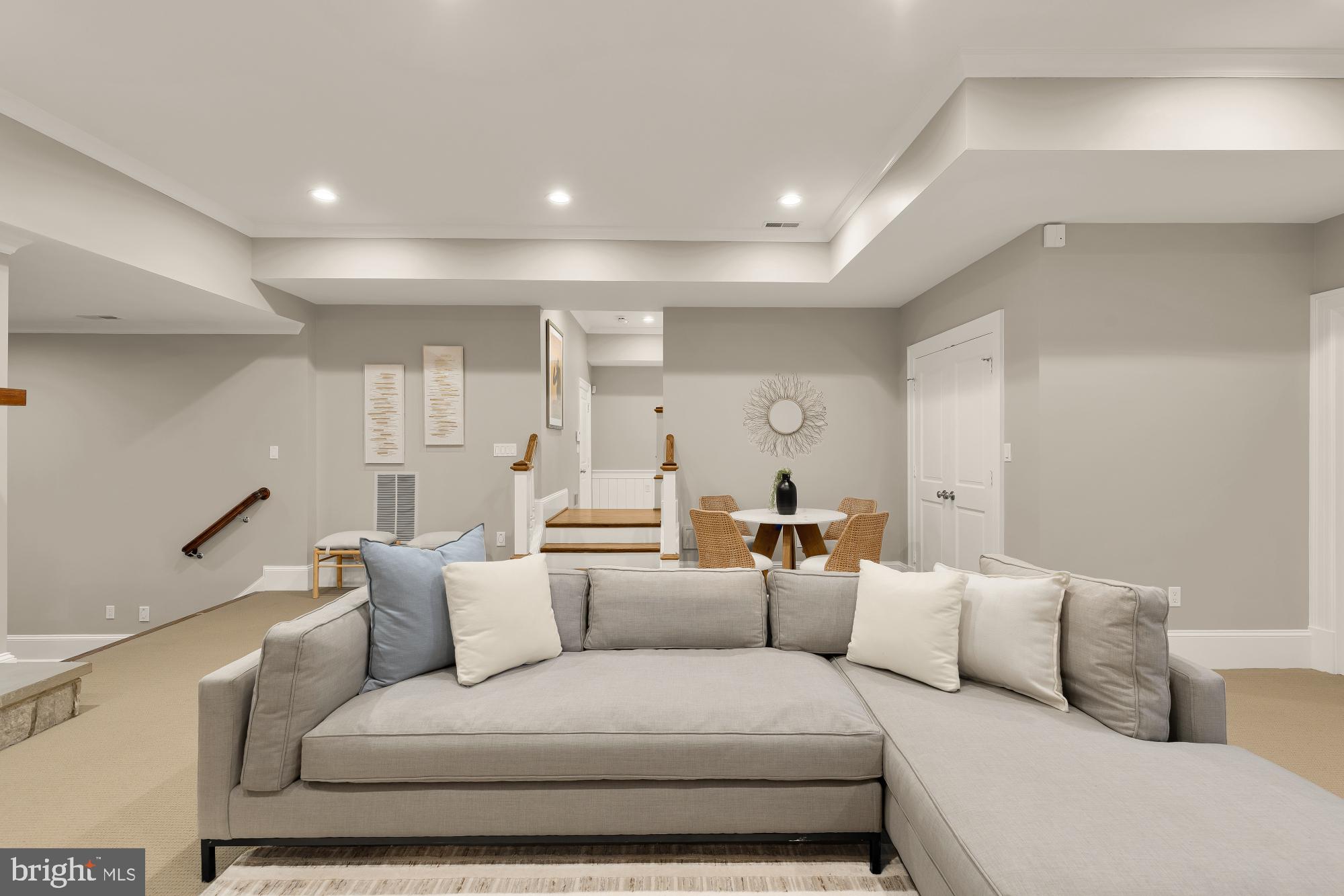 BRADLEY HILLS GROVE - Residential