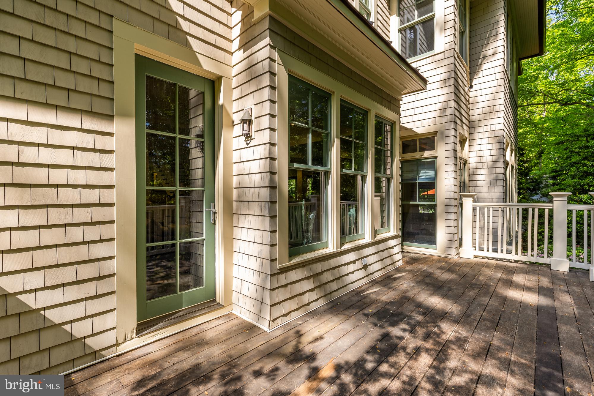 BRADLEY HILLS GROVE - Residential
