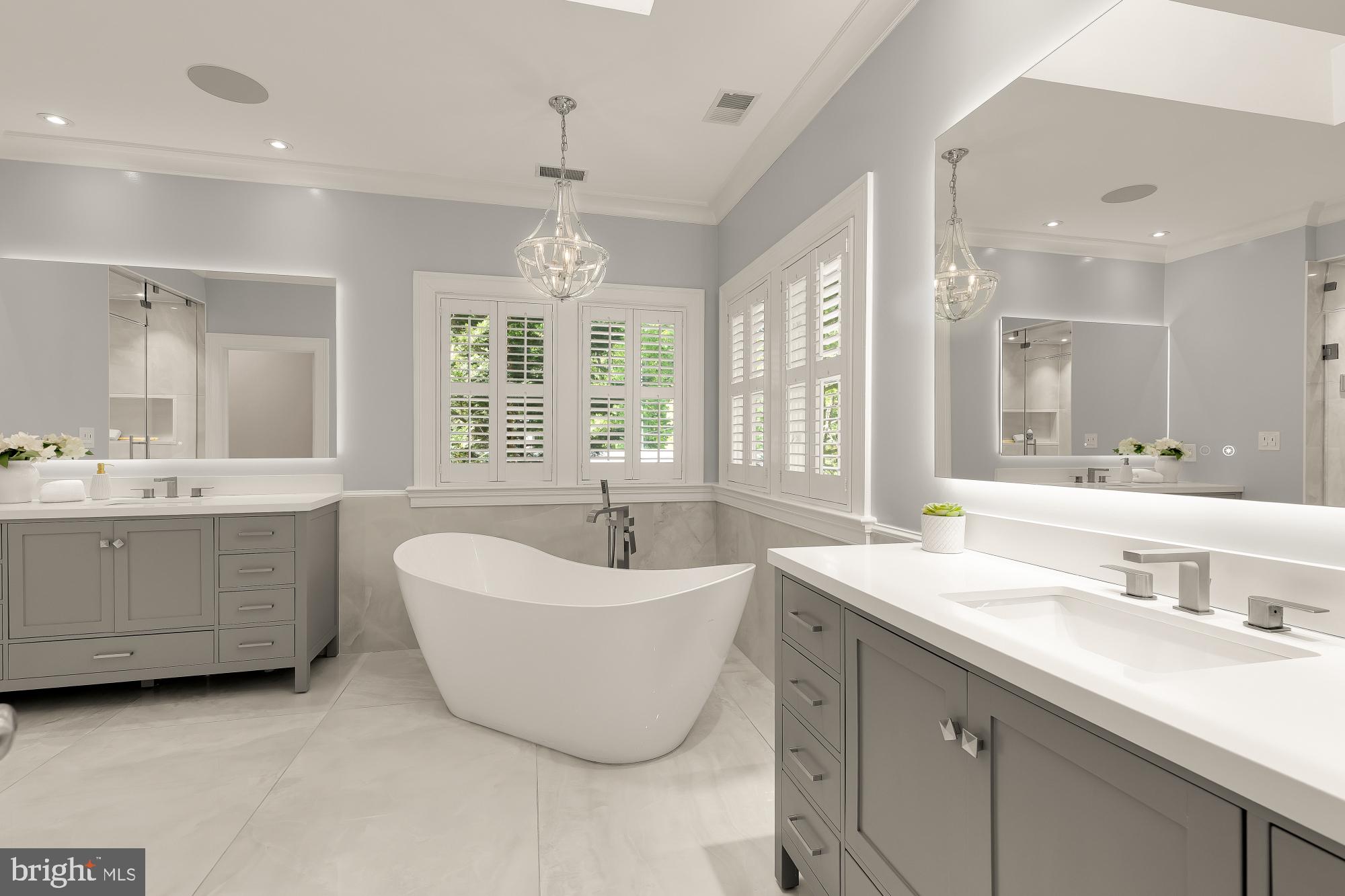 BRADLEY HILLS GROVE - Residential
