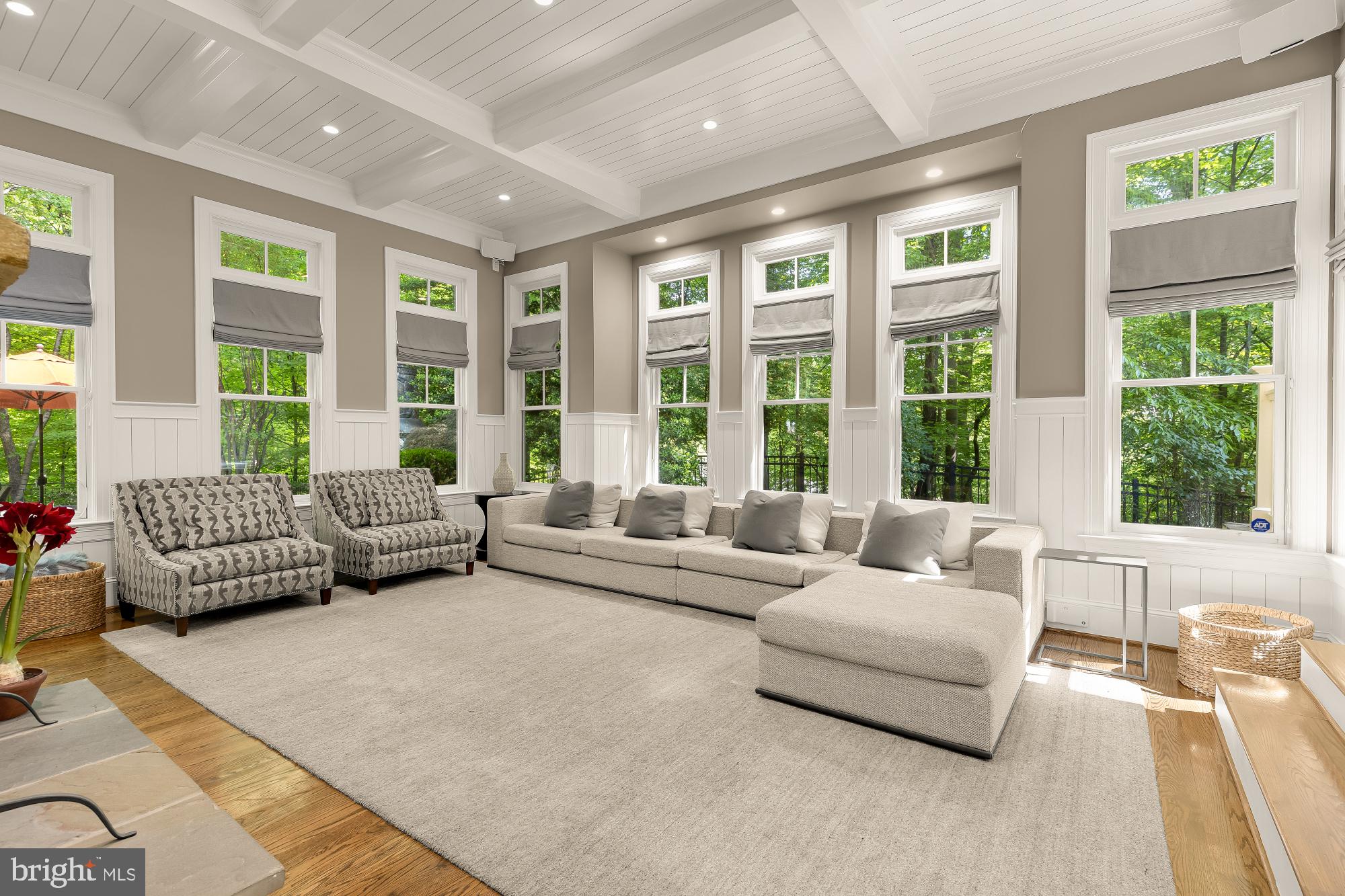 BRADLEY HILLS GROVE - Residential