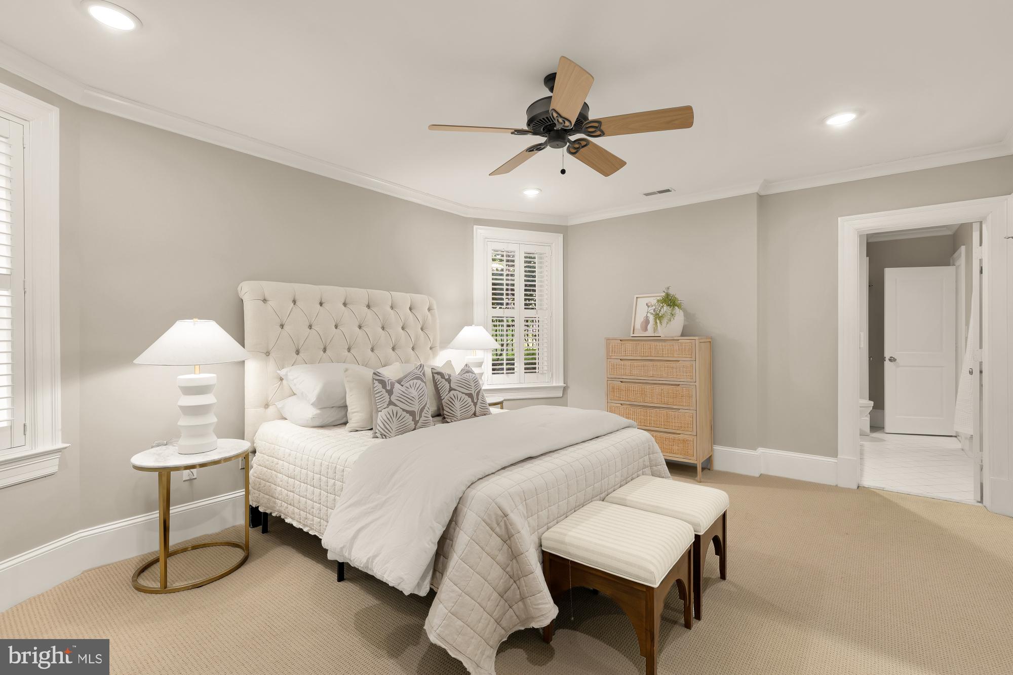 BRADLEY HILLS GROVE - Residential