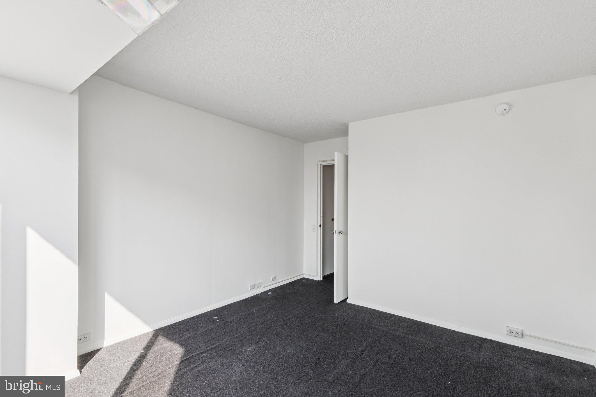 WASHINGTON SQ WEST - Residential