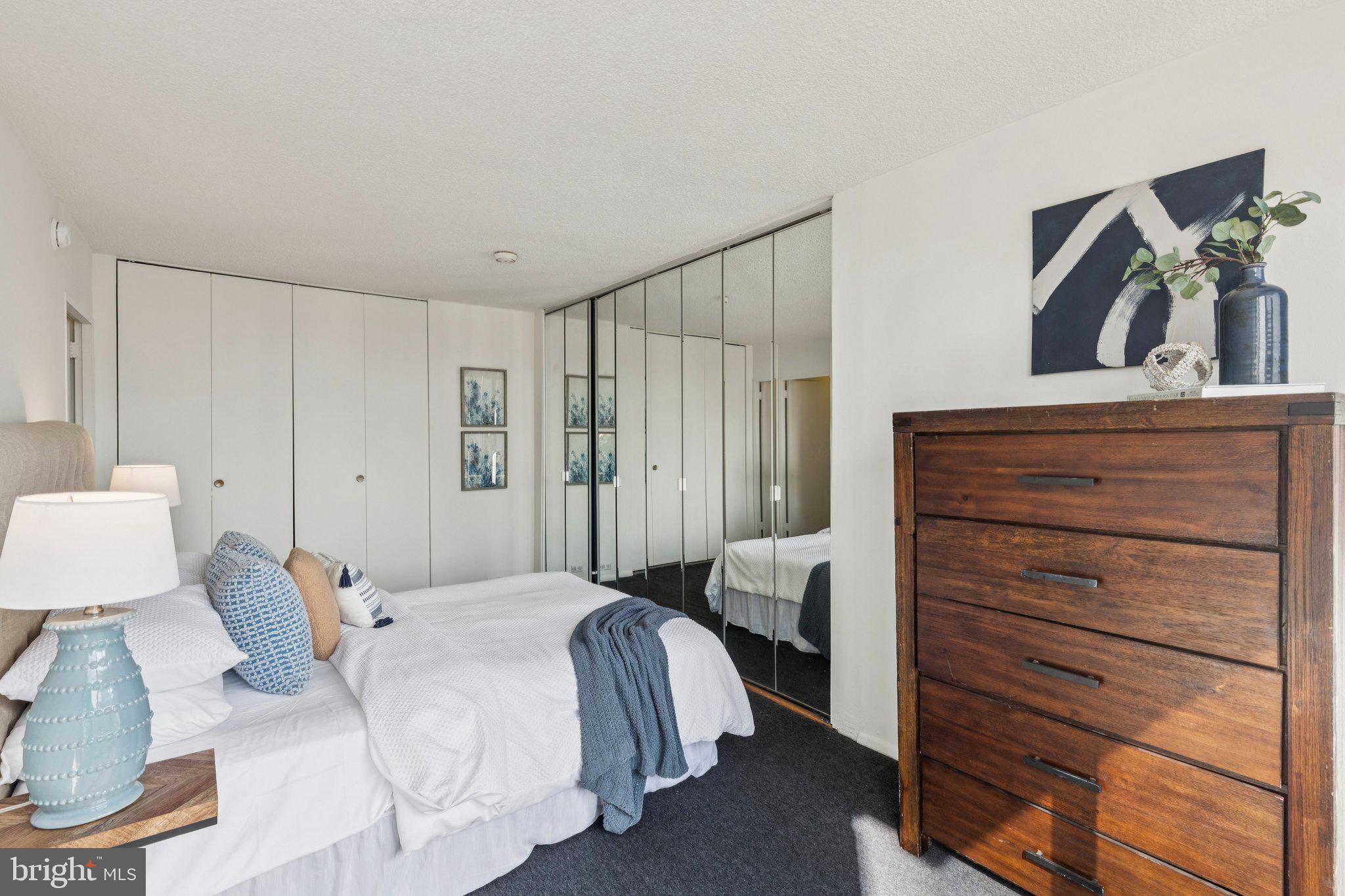 WASHINGTON SQ WEST - Residential