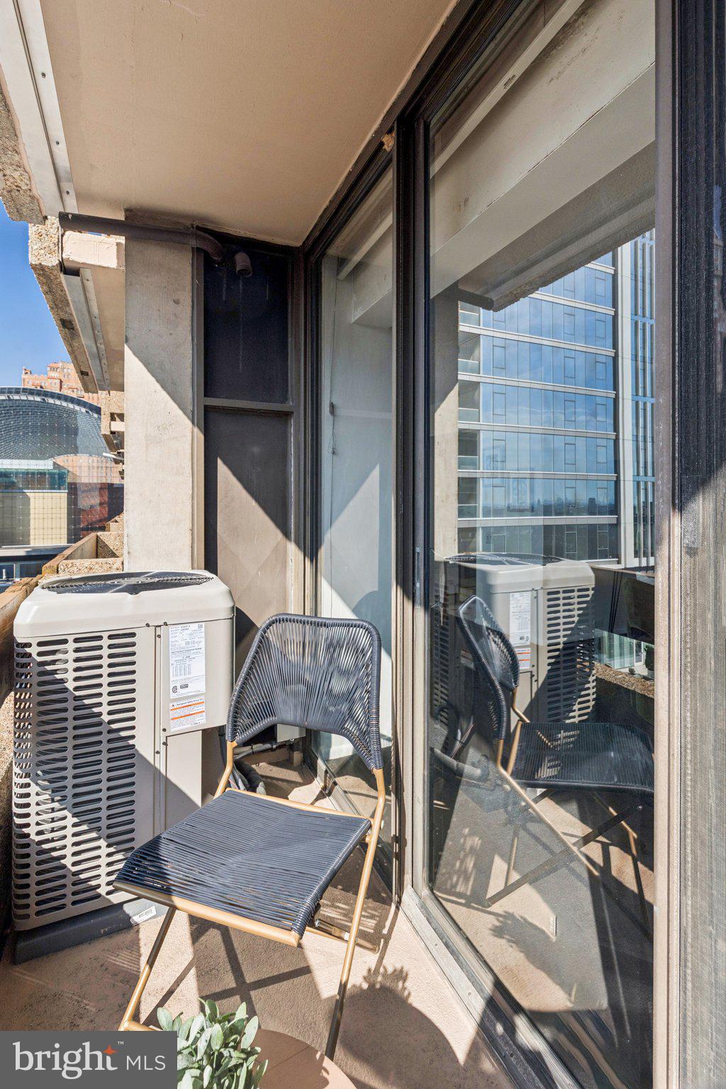 WASHINGTON SQ WEST - Residential