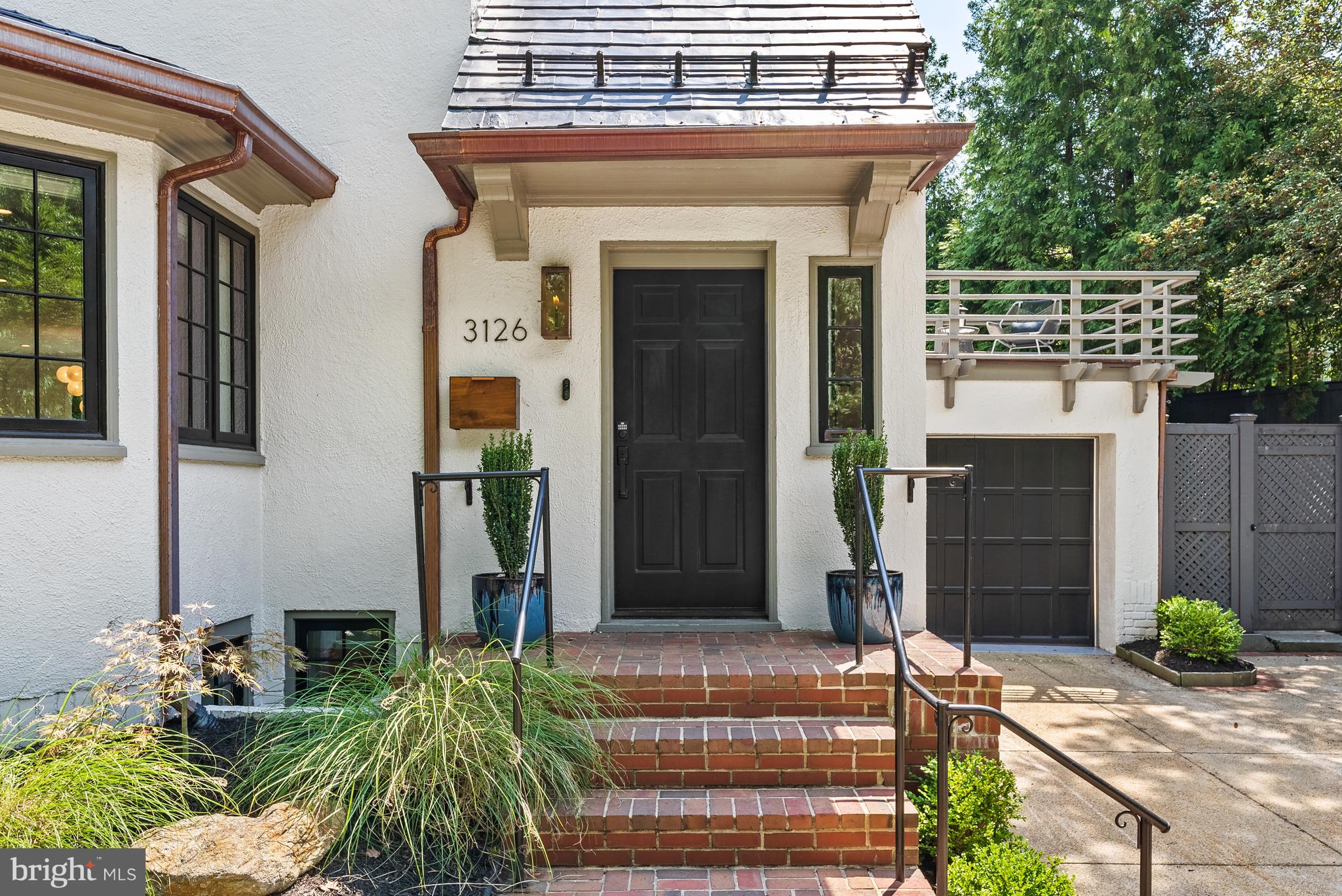 WOODLEY PARK - Residential