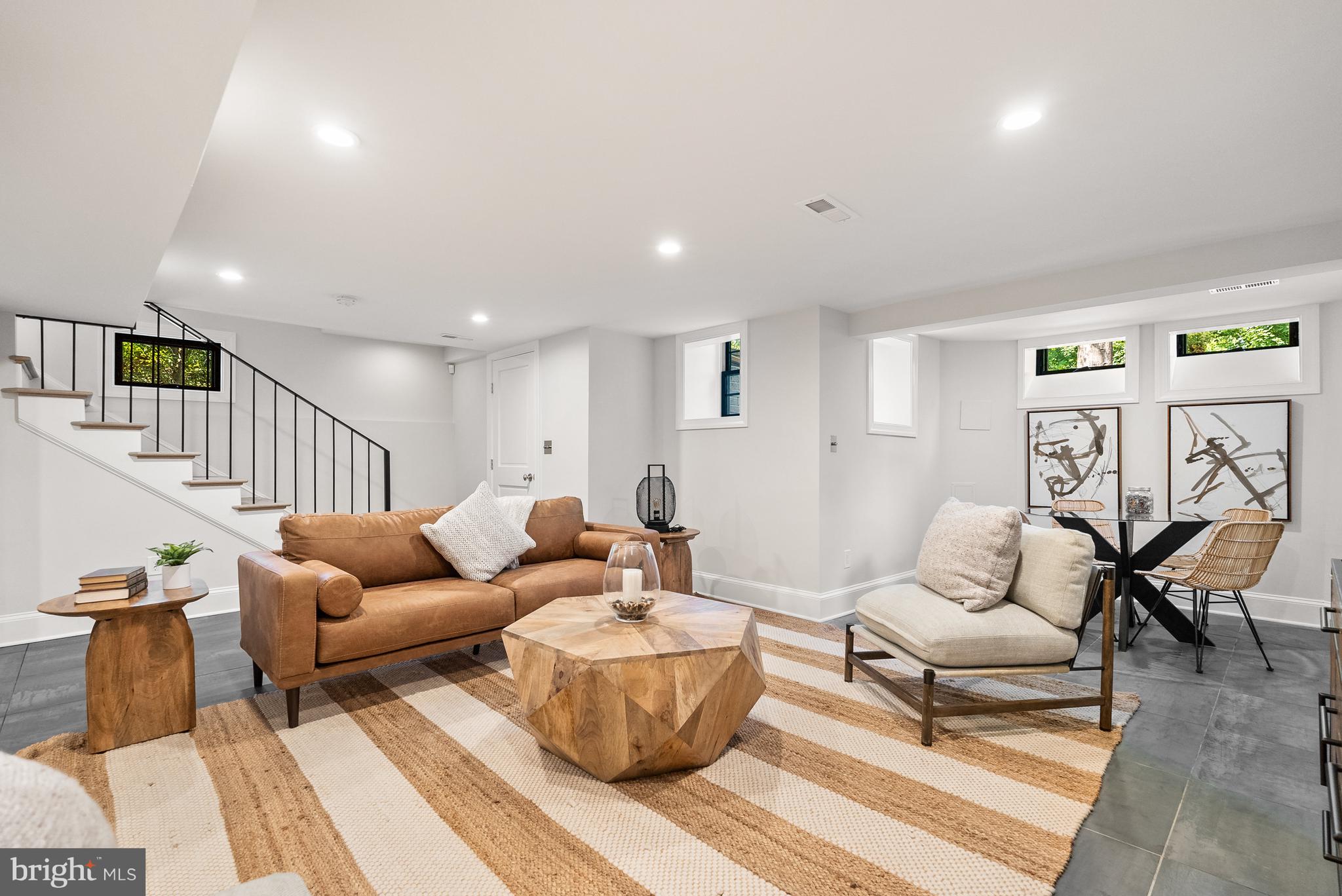 WOODLEY PARK - Residential