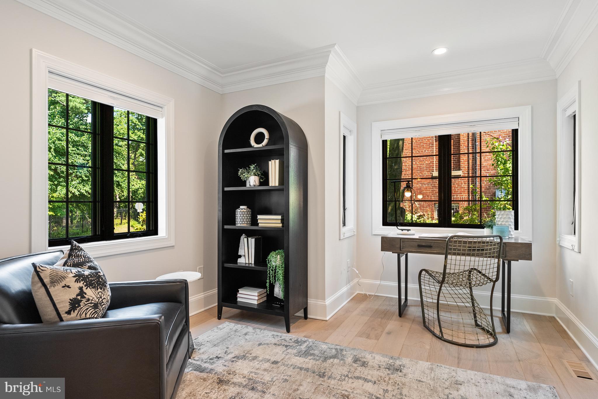 WOODLEY PARK - Residential