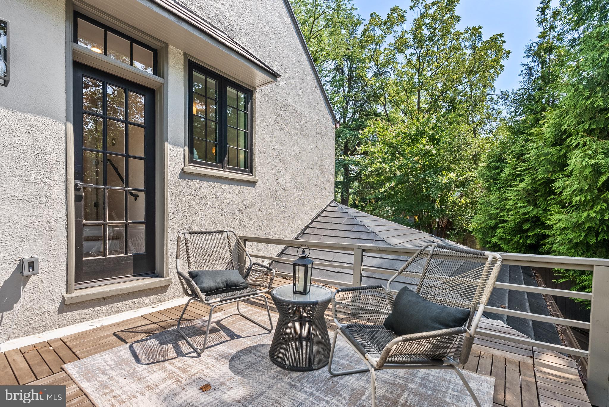 WOODLEY PARK - Residential