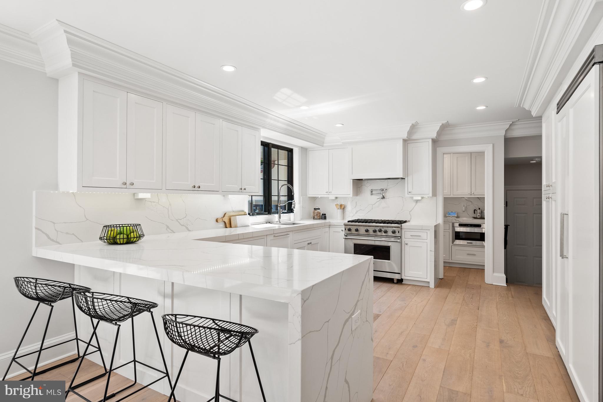 WOODLEY PARK - Residential
