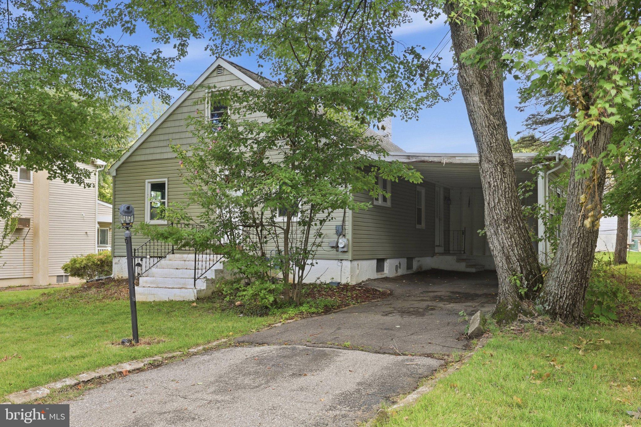 48 POLAND STREET