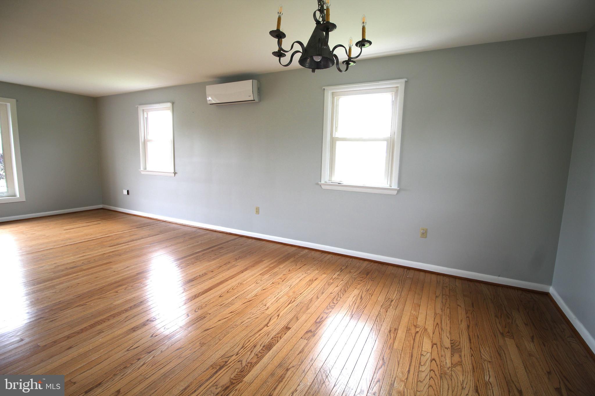 CAERNARVON TWP - Residential Lease