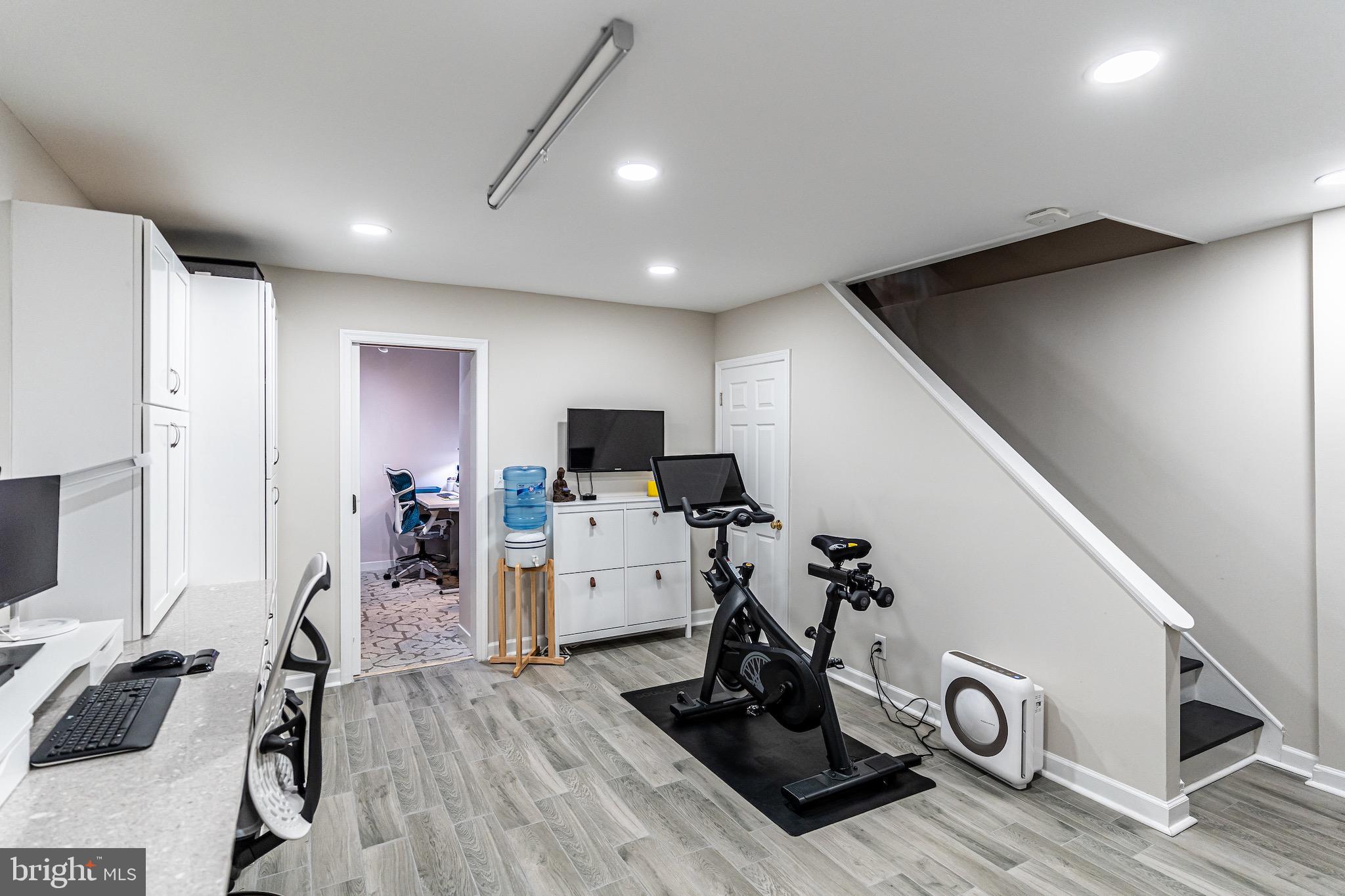 FAIRLINGTON ARBORS - Residential