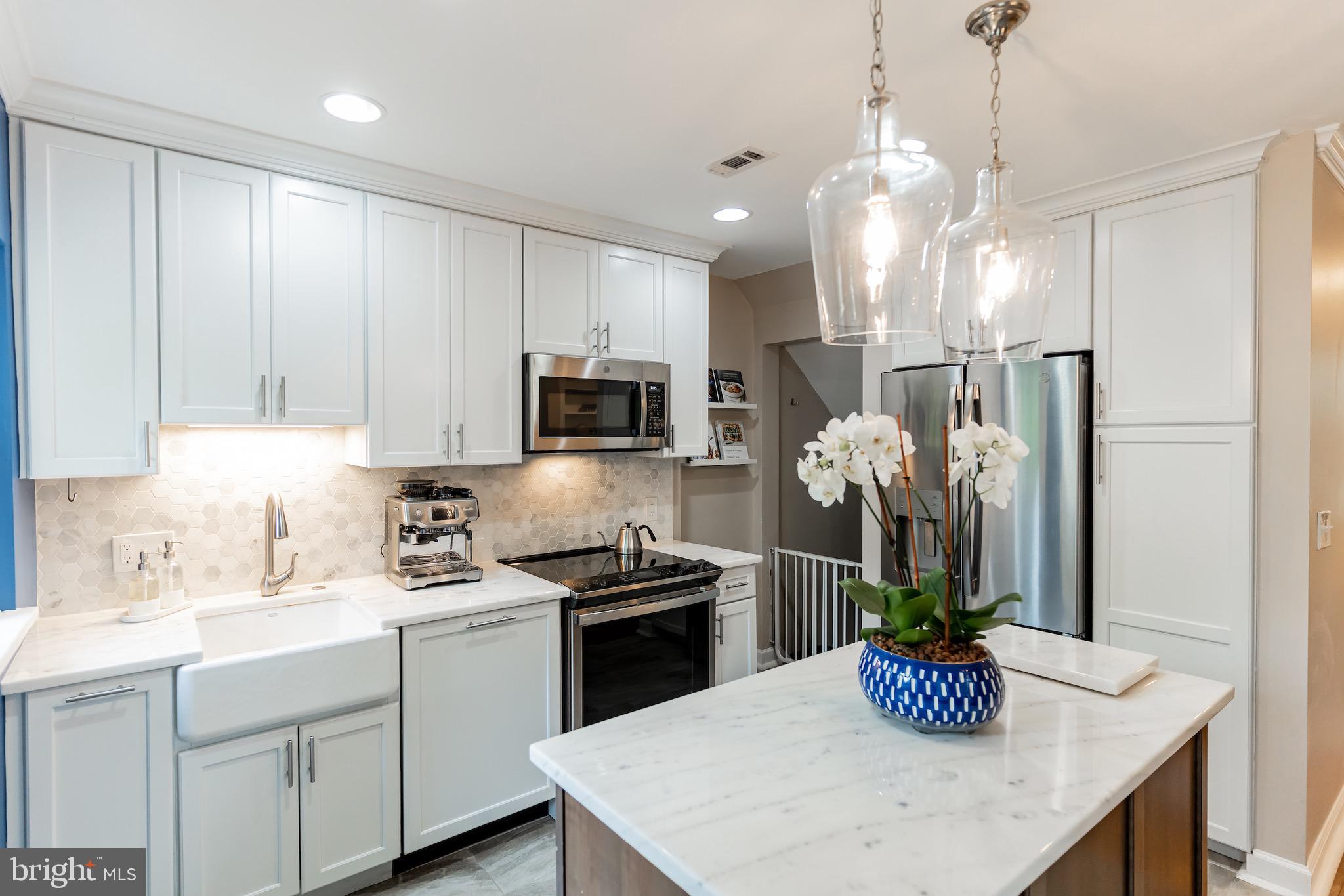 FAIRLINGTON ARBORS - Residential