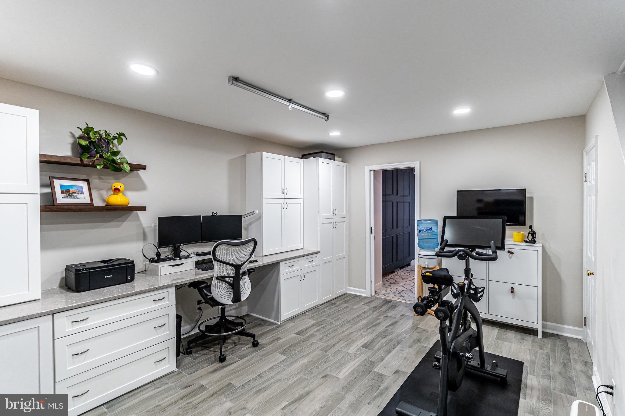 FAIRLINGTON ARBORS - Residential