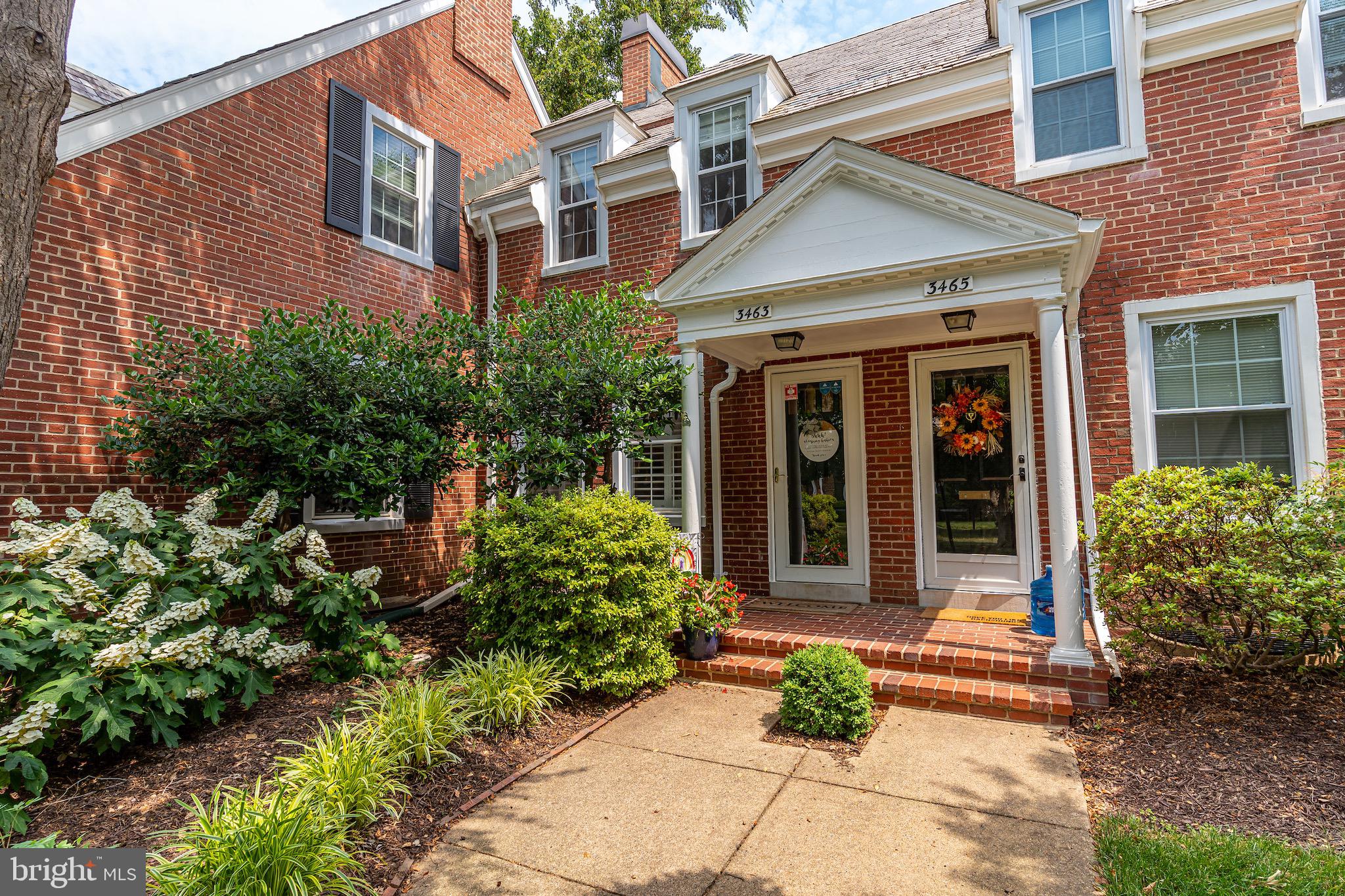 FAIRLINGTON ARBORS - Residential