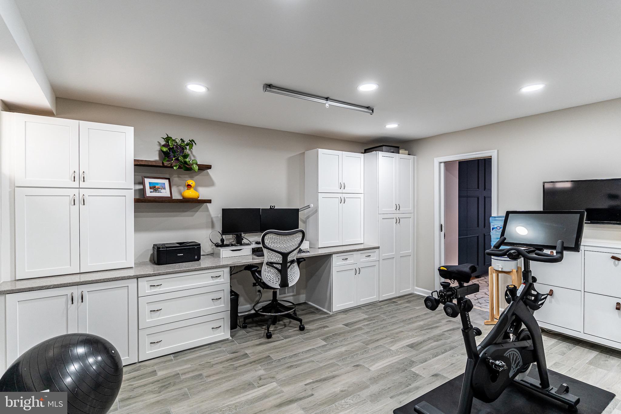 FAIRLINGTON ARBORS - Residential