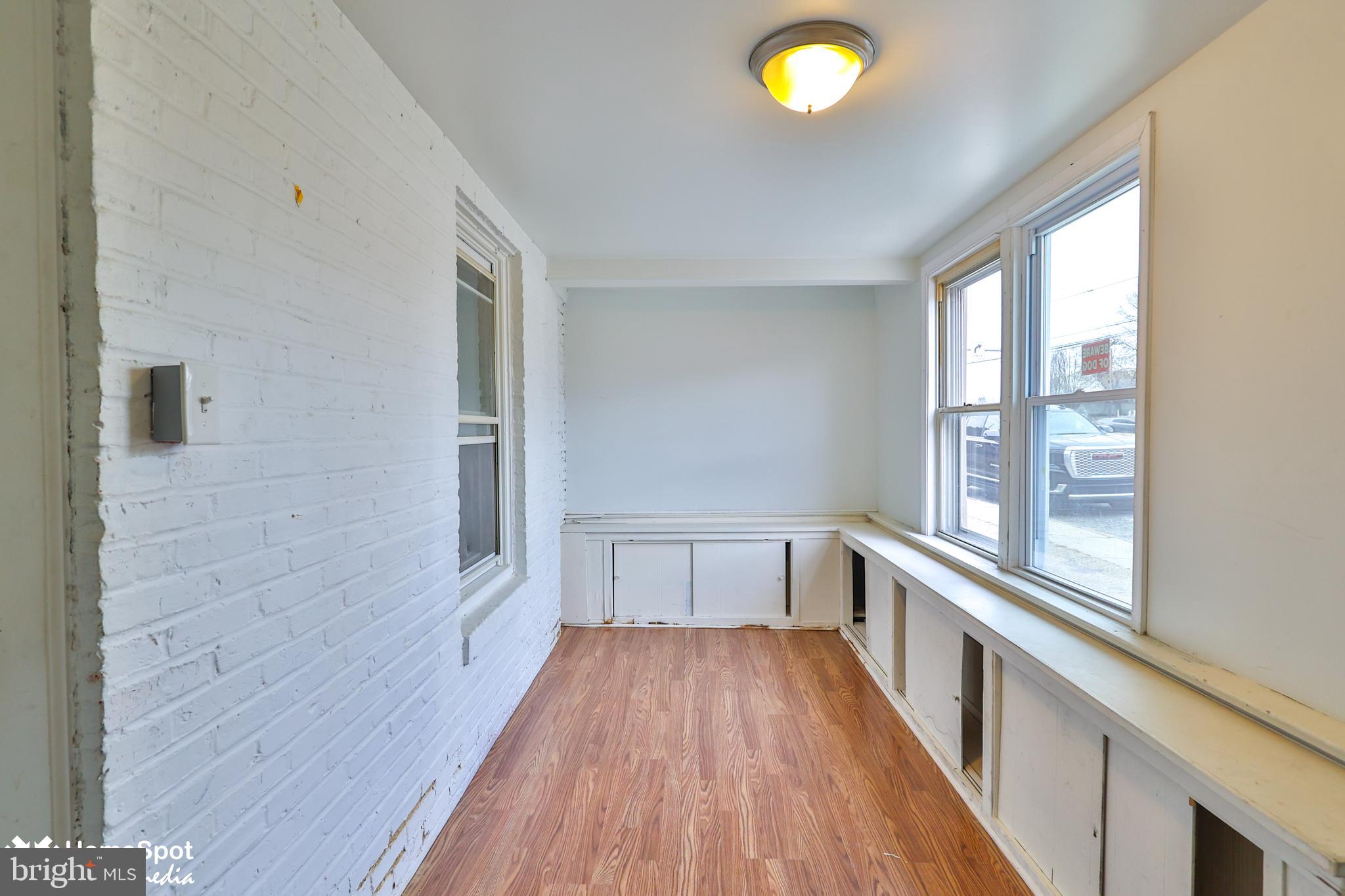 CHESTER CITY - Residential