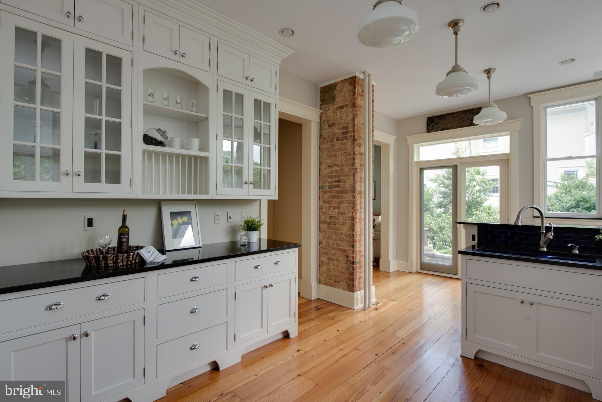 MURRAY HILL - Residential